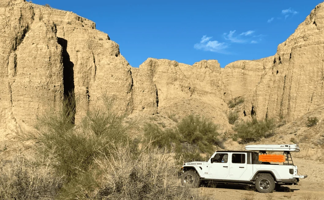 Jeep Gladiator Sale: James Baroud Evasion RTT and Pak Rax Rack in SoCal 1640889152075