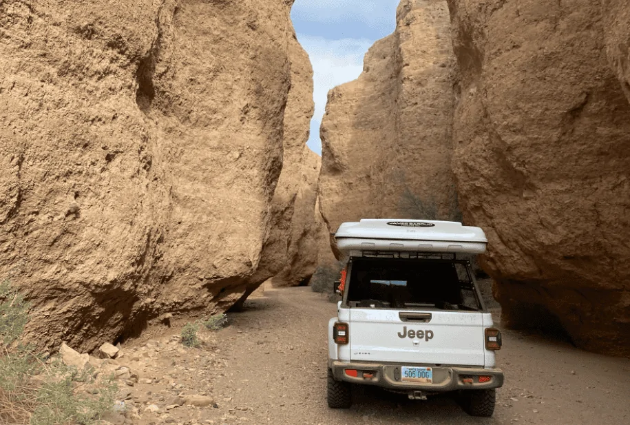 Jeep Gladiator Sale: James Baroud Evasion RTT and Pak Rax Rack in SoCal 1640889205883