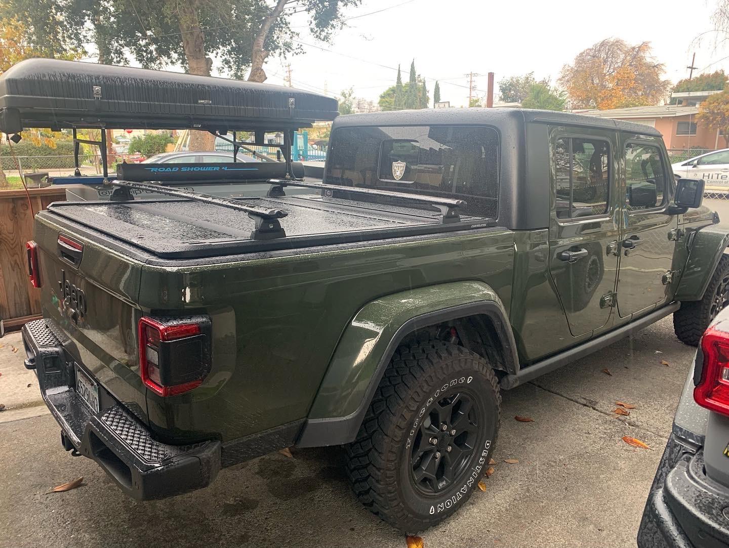 Jeep Gladiator Tonneau cover, rail and rack combo E645E09A-3D0F-4747-B0DE-A402A6103467