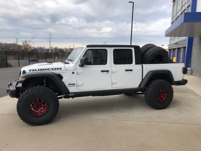 Jeep Gladiator Transitioned from 2019 JLUR to a new 2021 JTRD ADA2F07F-1E24-493F-87C1-2E2A2761B18D