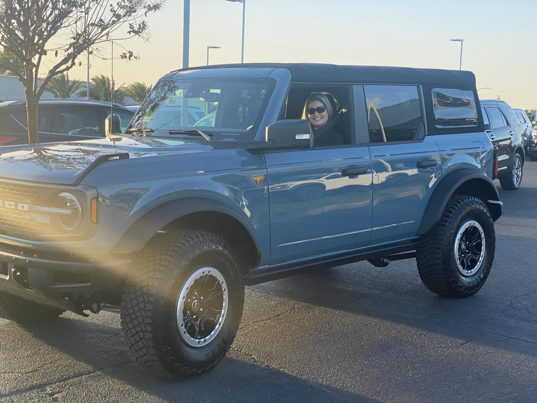 Jeep Gladiator My First Bronco Sighting D6F162EA-8BAB-4067-9D51-1EDC9D12B53B