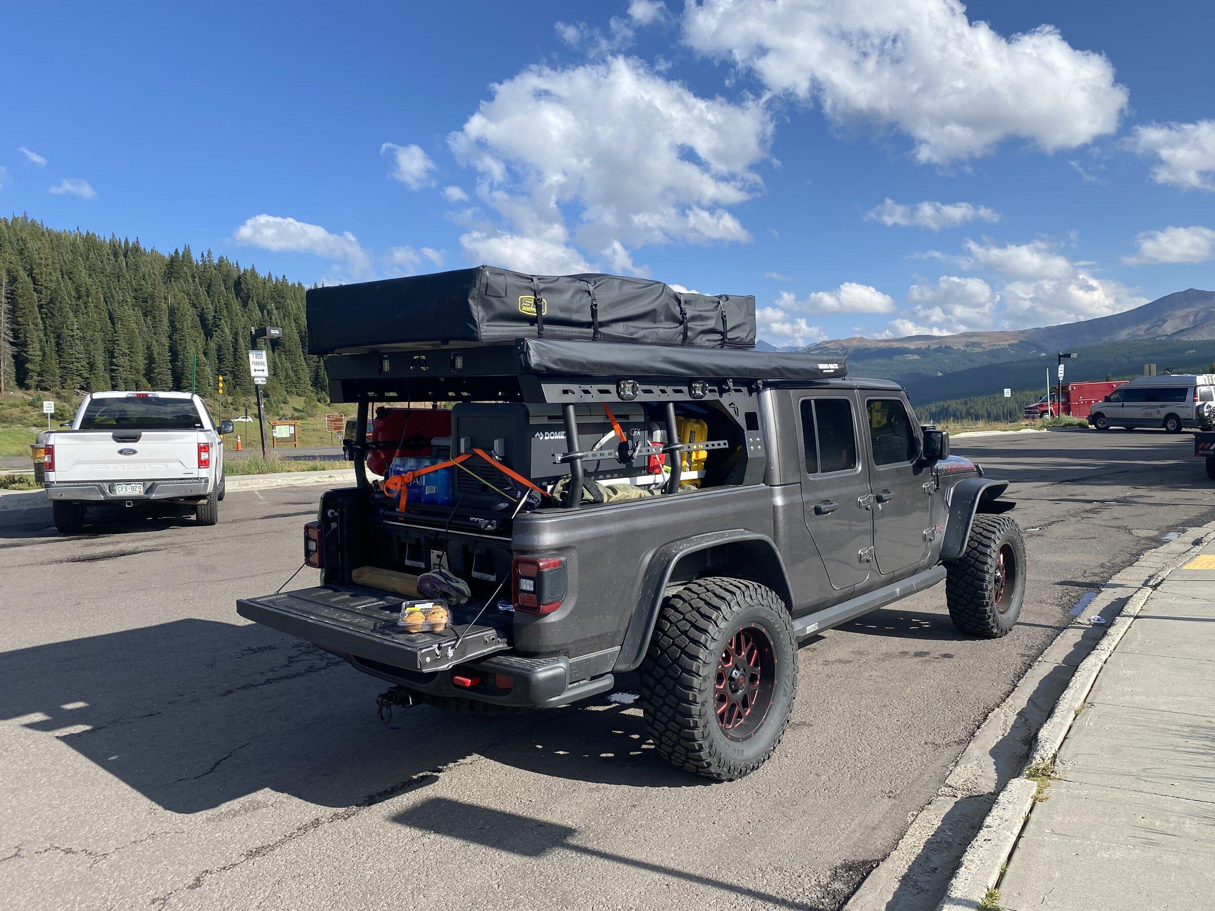 Jeep Gladiator Big part out. Cool stuff :Fab Fours Bed Rack, Rigid lights, 1F7CD1AB-07BC-4D5D-B1DC-1C3662F60E08