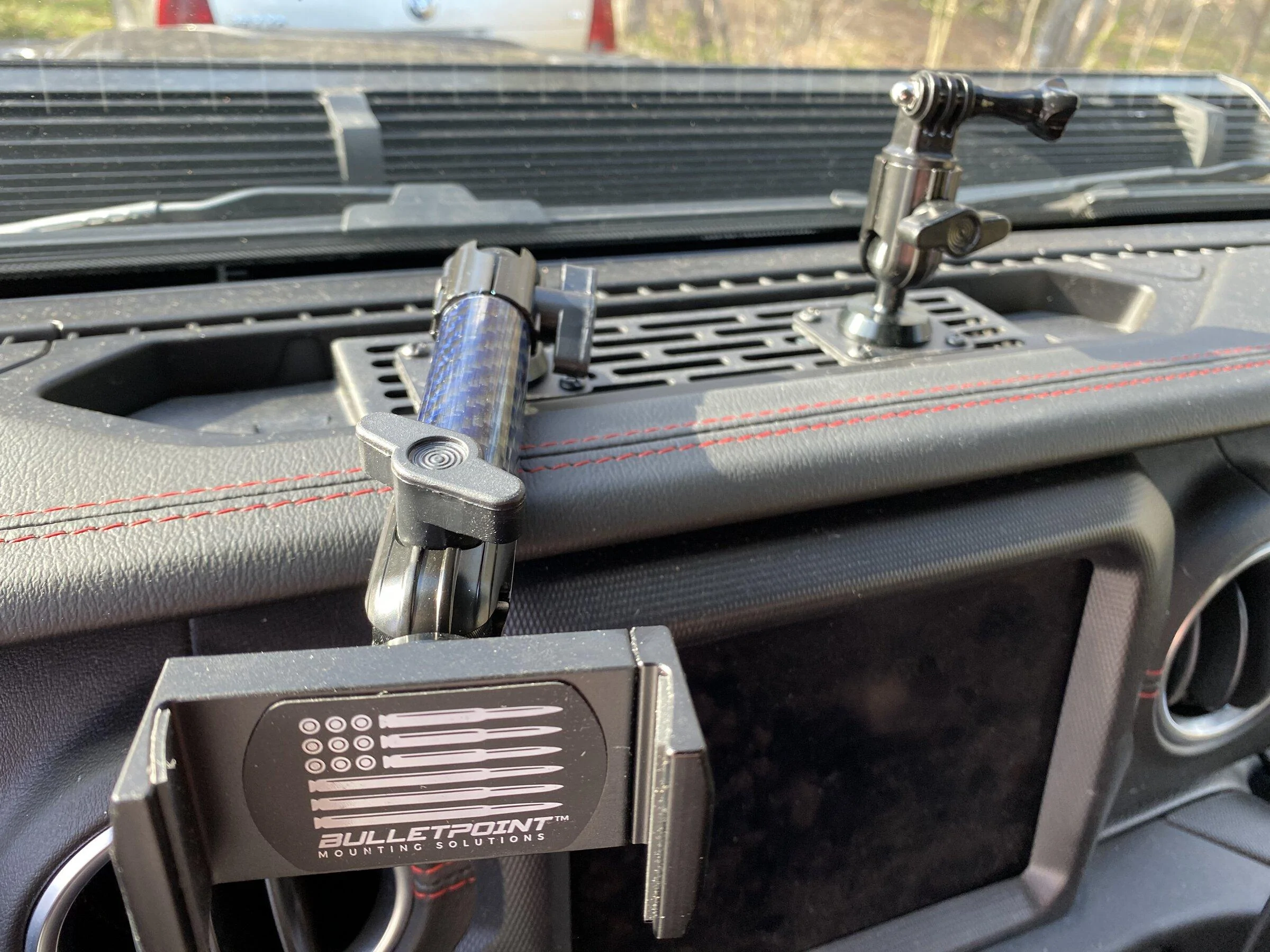 Jeep Gladiator Big part out. Cool stuff :Fab Fours Bed Rack, Rigid lights, 1D9F4FB0-C58D-4829-BCE0-48E23E7D78D7