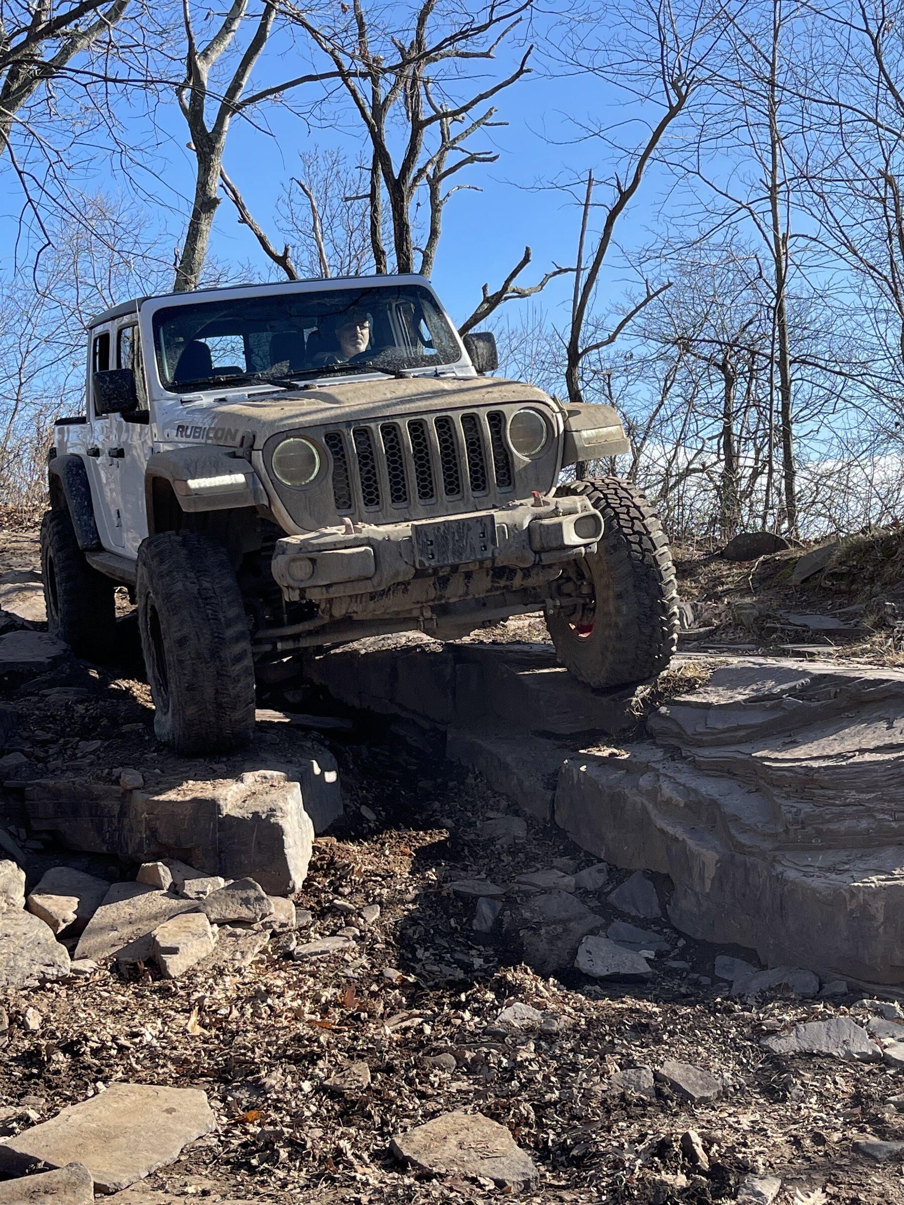 Jeep Gladiator Transitioned from 2019 JLUR to a new 2021 JTRD DFBD432E-4341-44D5-94E4-A93BCABDA23B