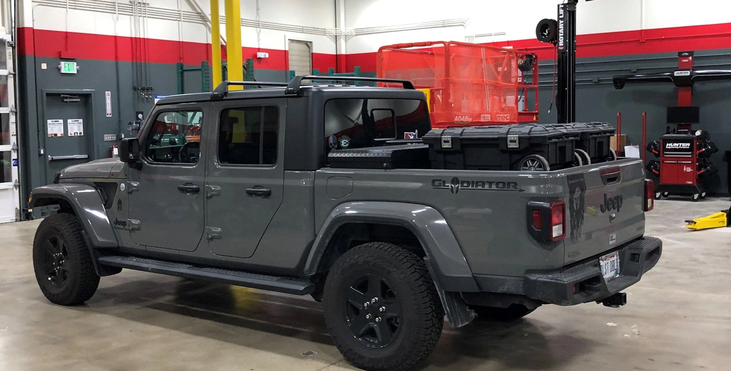 Jeep Gladiator Tool box? IMG_6358