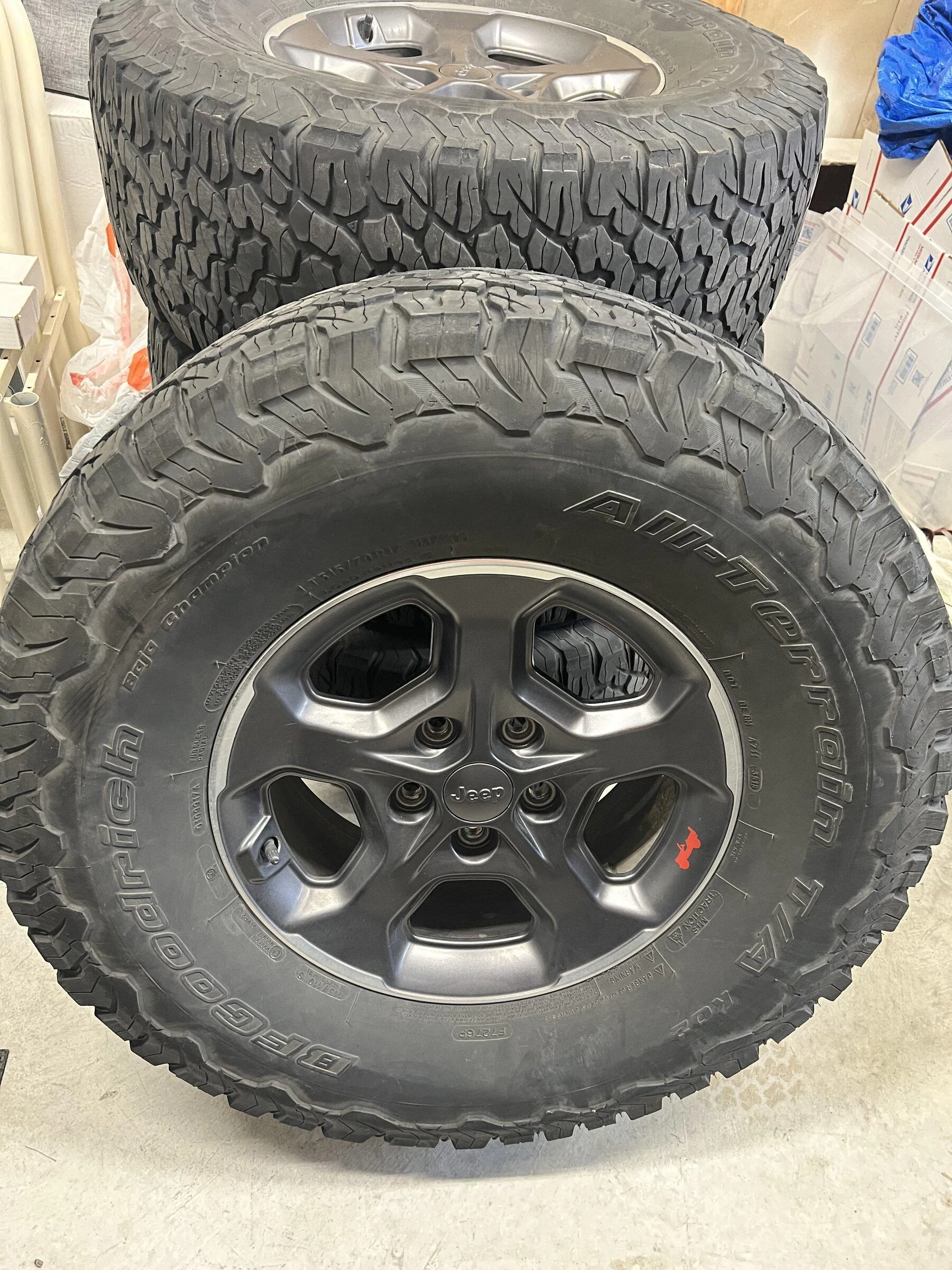 Jeep Gladiator $600 - 4 Rubicon Wheels and BF Goodrich KO2 315/70/70 FDFA3E46-17B5-41F8-951F-A4BE563E78DE