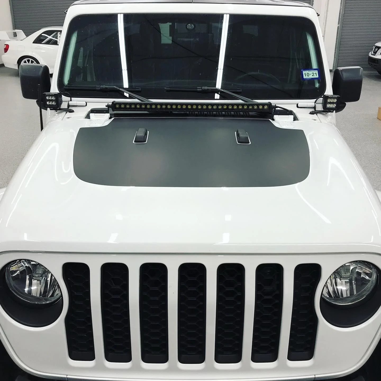 Jeep Gladiator Hood graphics - Mojave, Rubicon and Sport/Overland:  photos and info SGCR9212