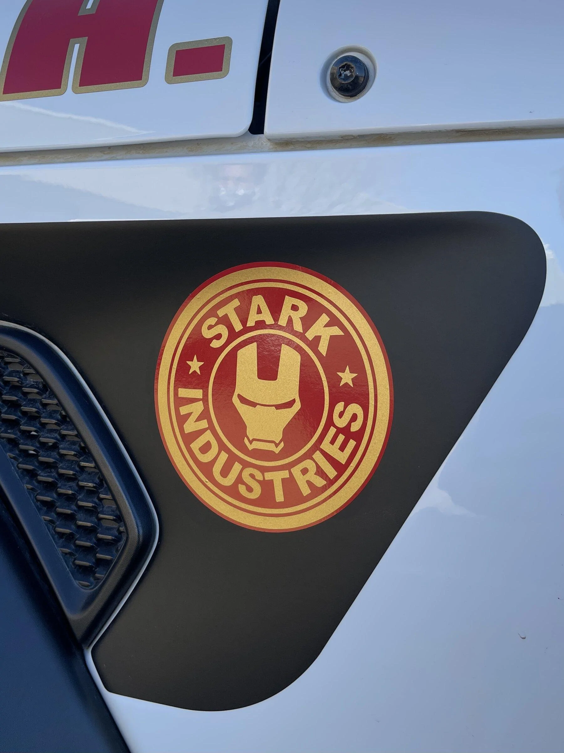 Jeep Gladiator Fender Vent graphics - Mojave, Rubicon, Sport/Overland and custom:  photos and info EDITH 04