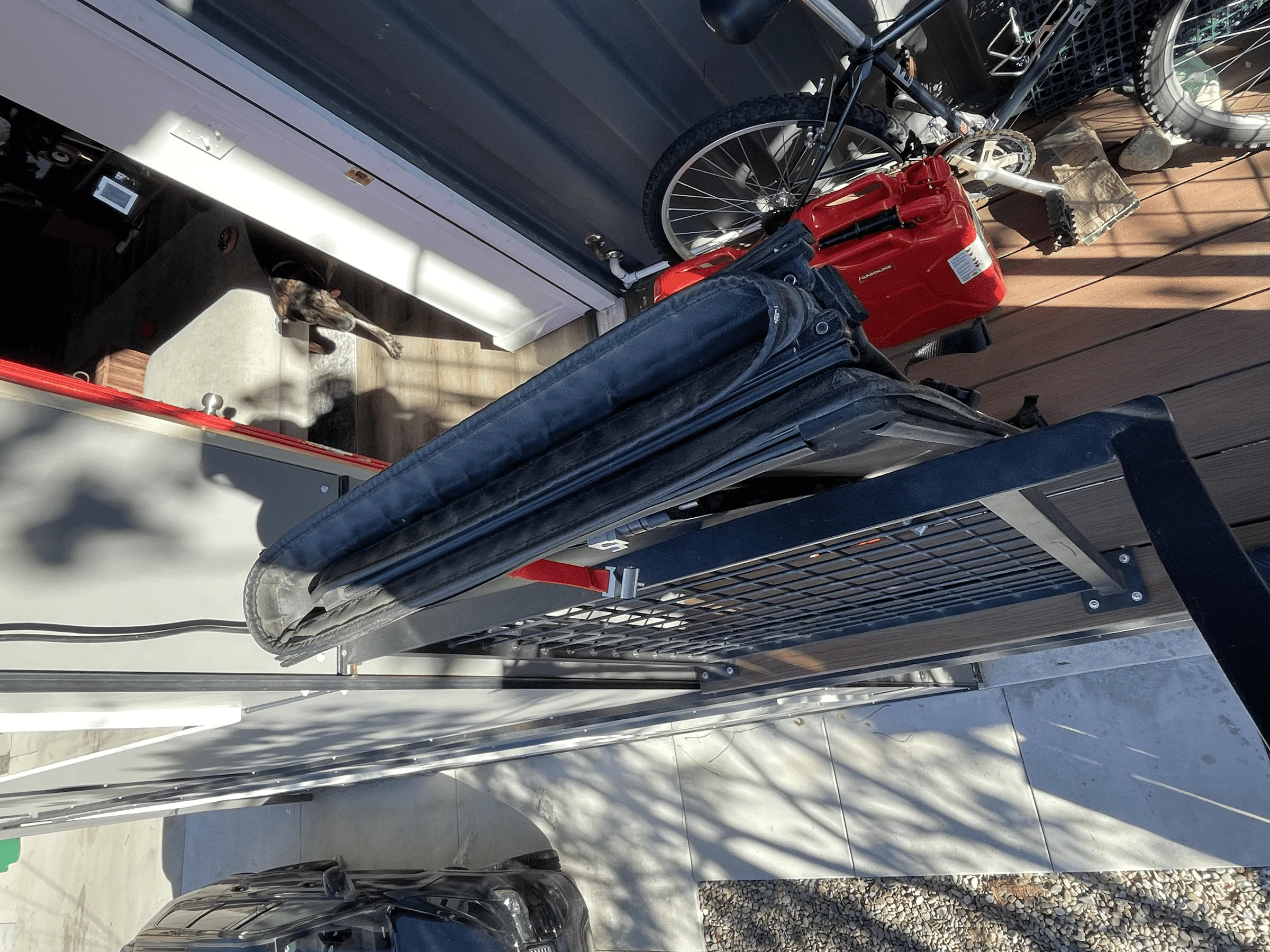 Jeep Gladiator Tyger Tonneau Tri-Fold Bed Cover tempImagedszyBJ
