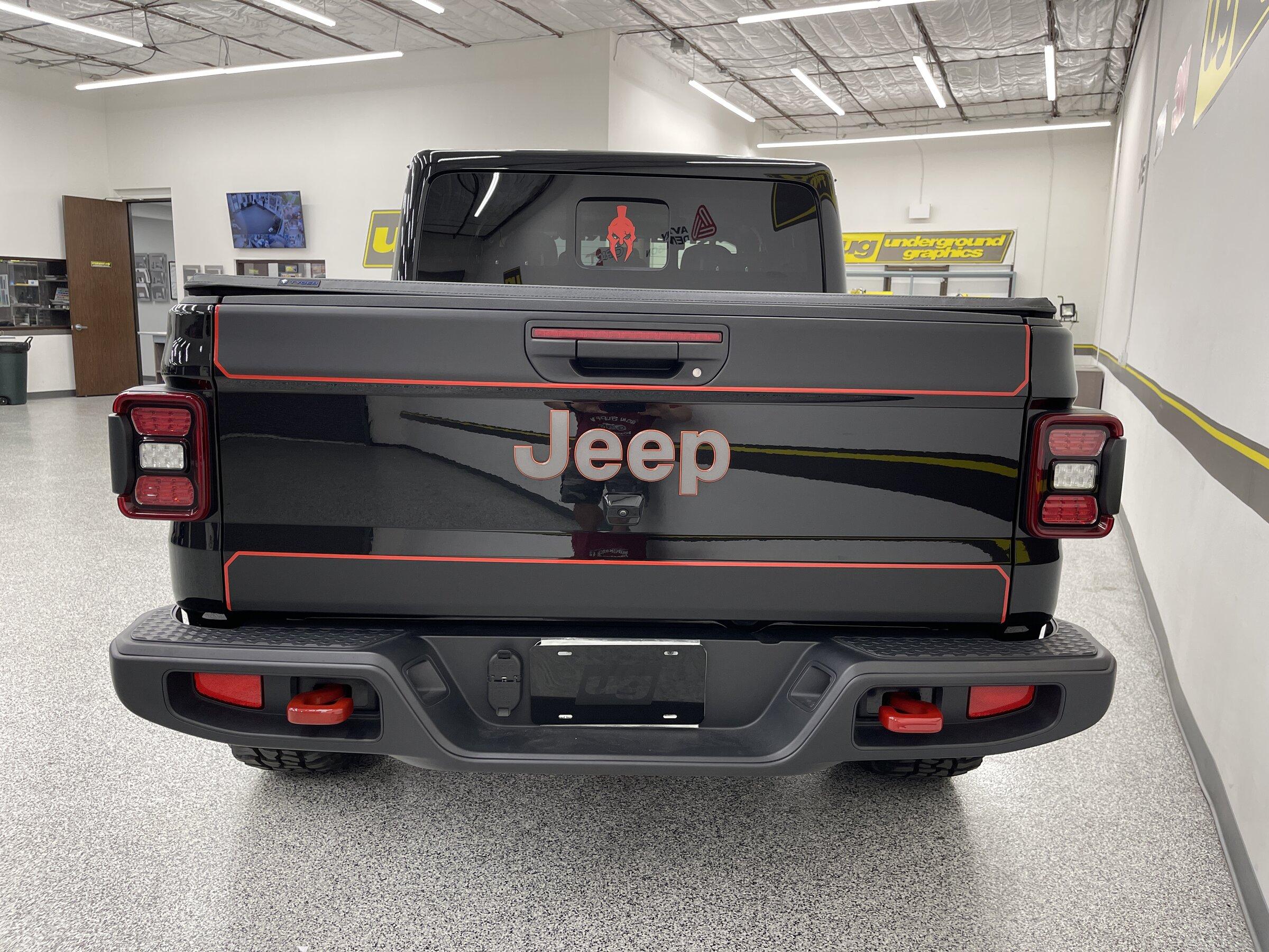 Jeep Gladiator Tailgate Two-Bar graphics kit:  photos and info Dark Knight Mojave 04.JPG