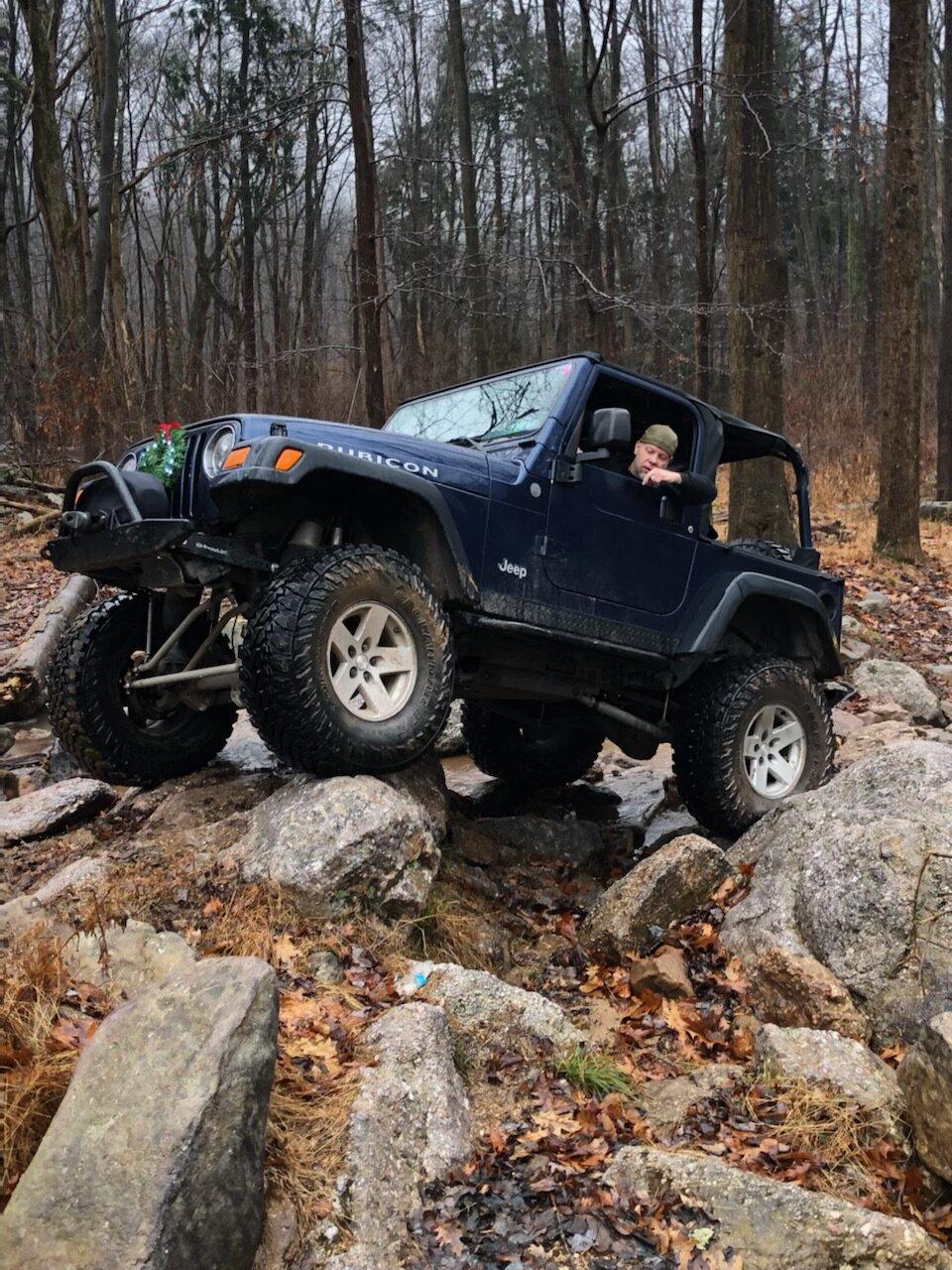 Jeep Gladiator Happy New Year 2