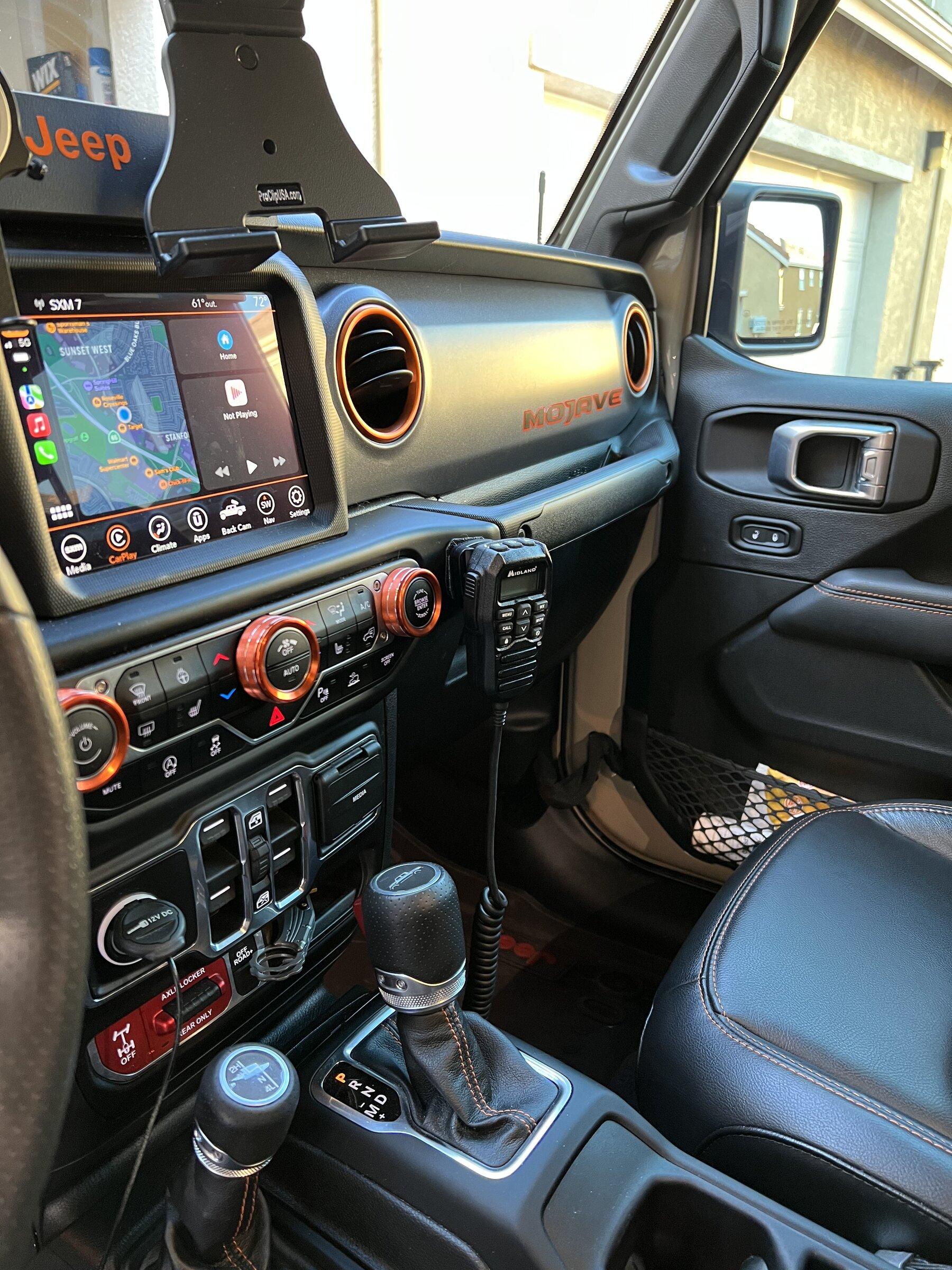 Jeep Gladiator Convince me to get a GMRS radio 0FD15298-210A-4CCD-AB33-579503486B38