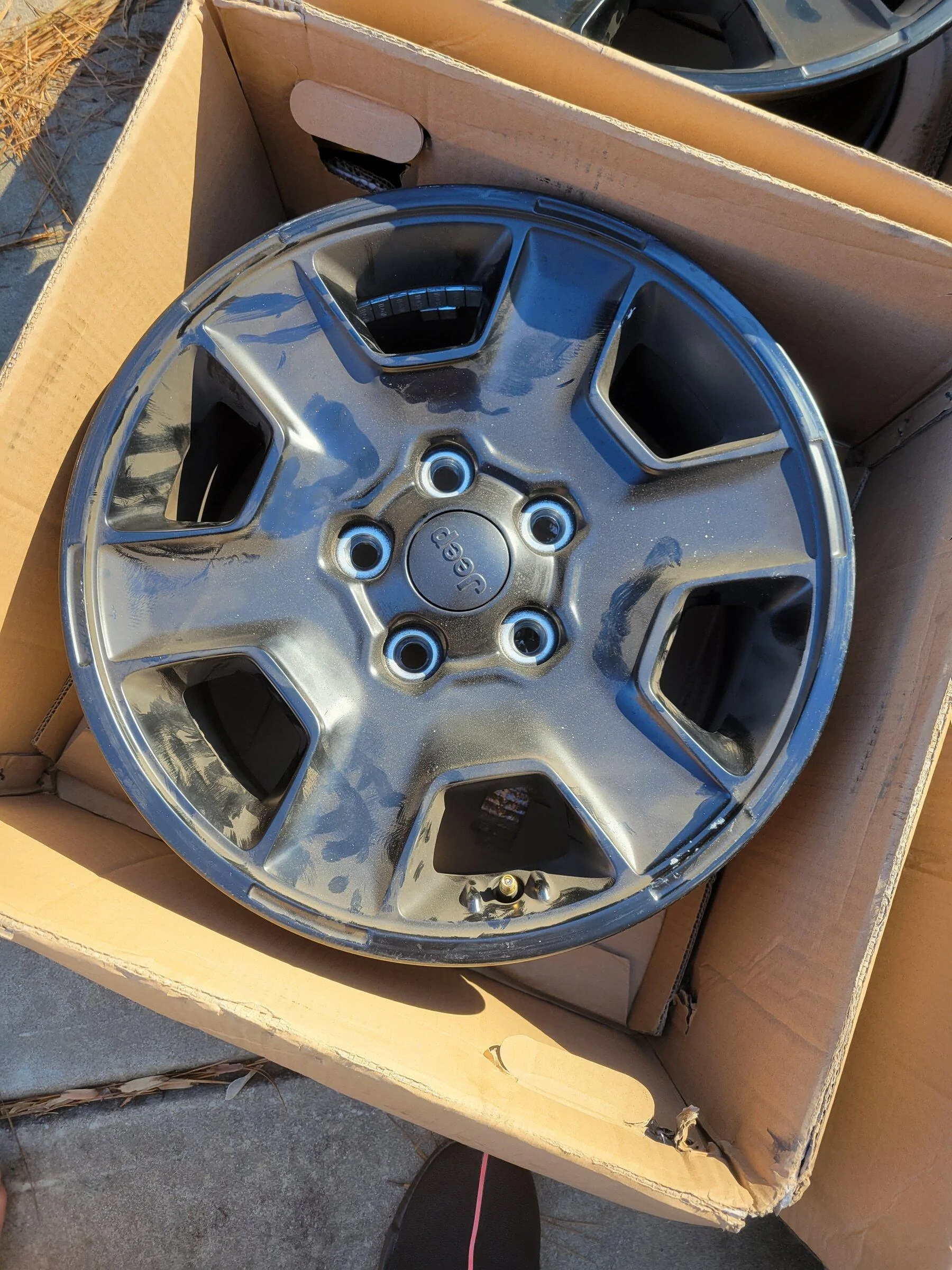 Jeep Gladiator OEM Mojave wheels (4) 20211222_133559