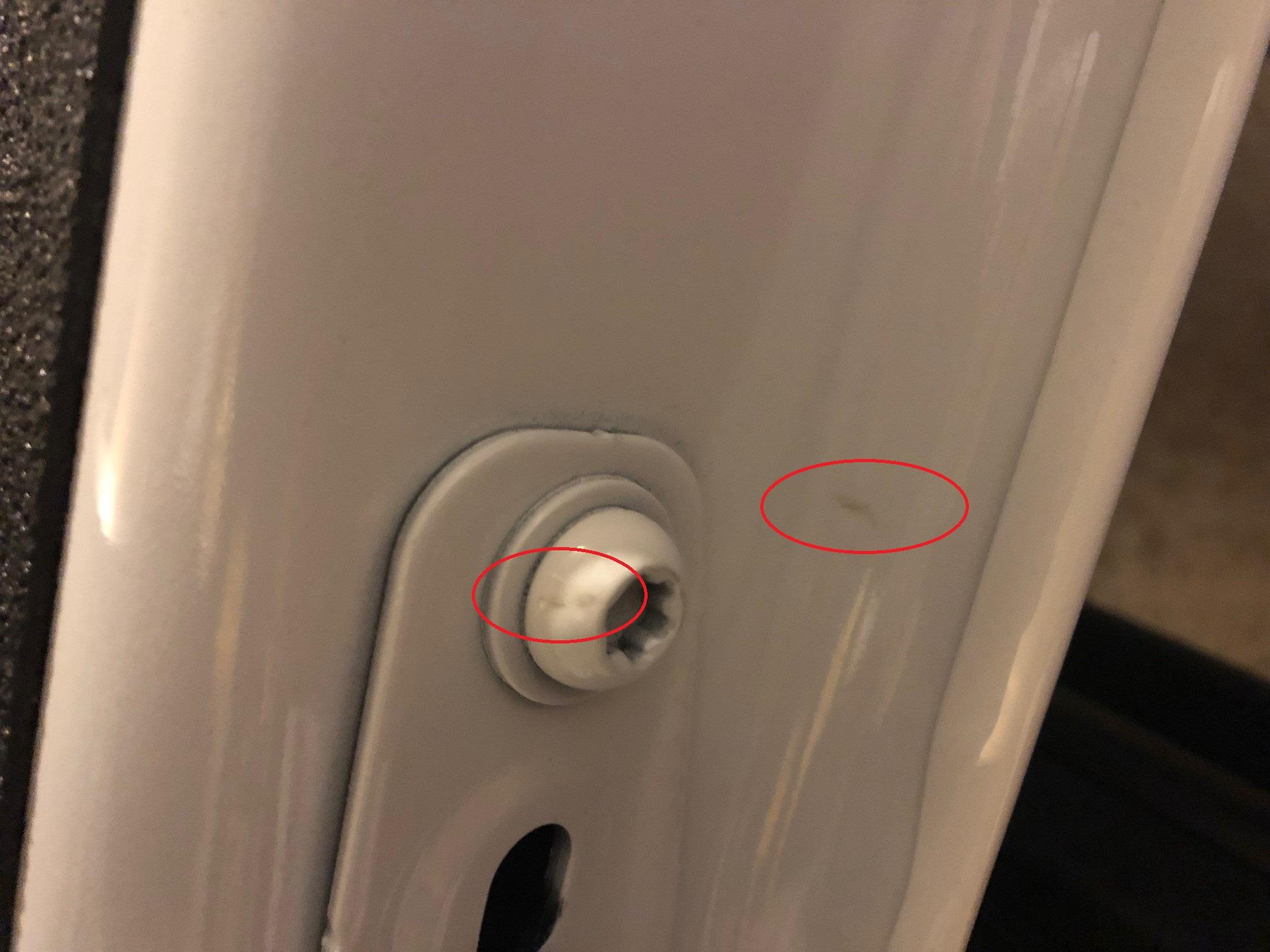 Jeep Gladiator Tailgate noise when closing, is it normal? Cable hit spots