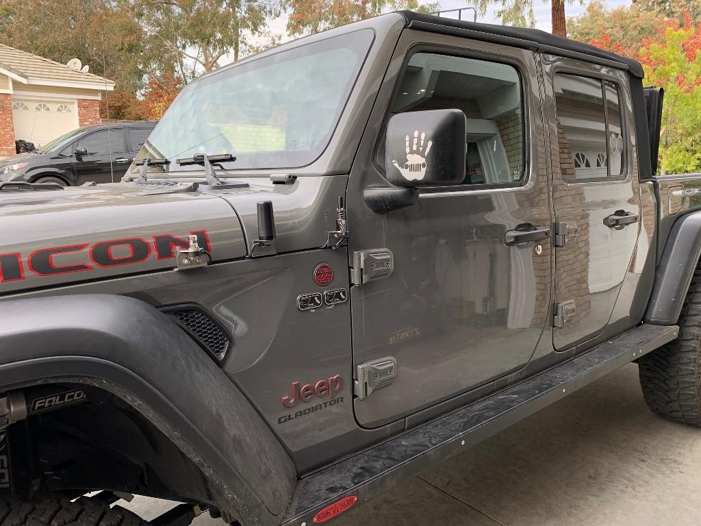 Jeep Gladiator Convince me to get a GMRS radio vnXfl6
