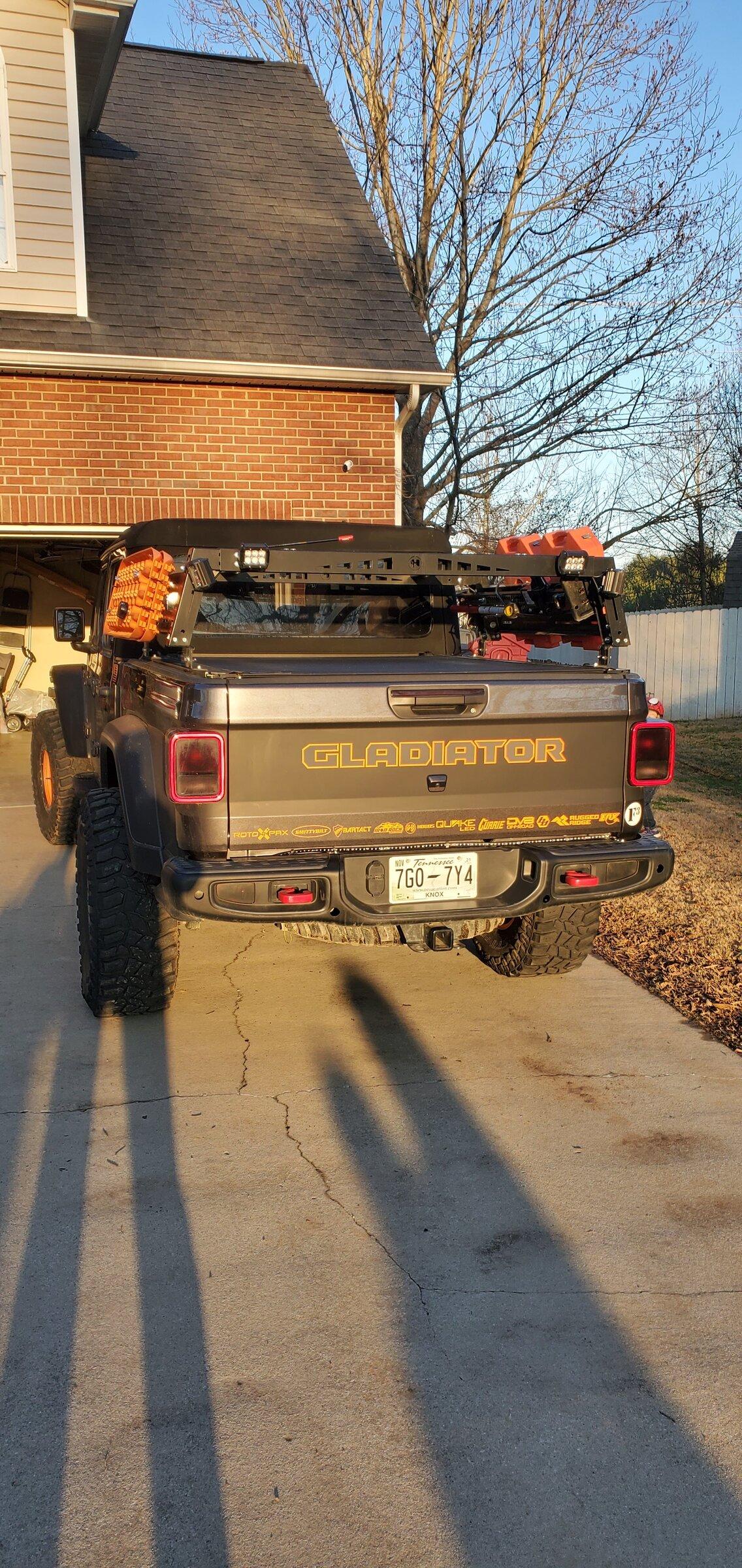Jeep Gladiator Hobbs offroad mid height bed rack 20210112_170226_IMG_8557.JPG