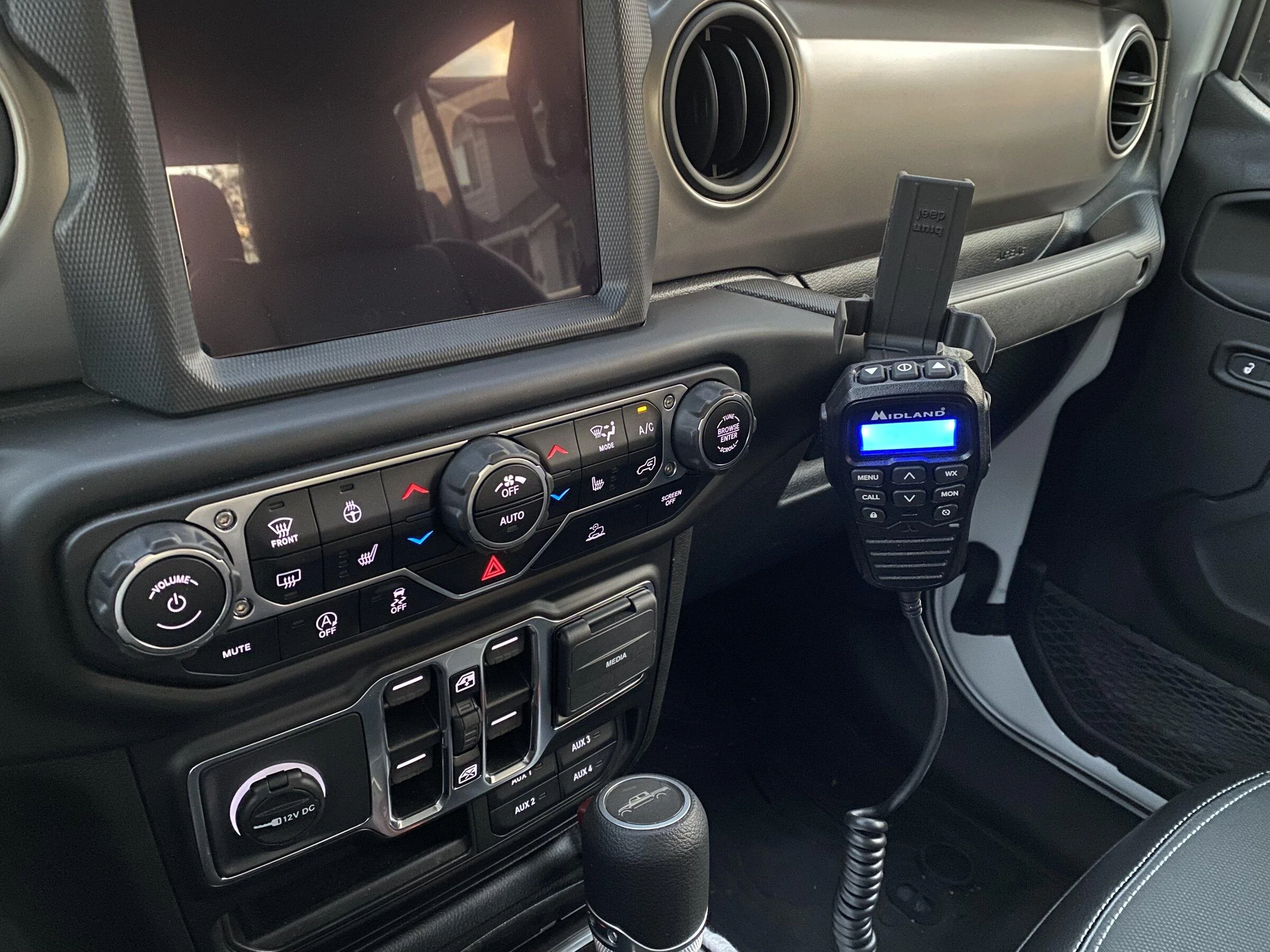 Jeep Gladiator Convince me to get a GMRS radio 969EB513-30B0-4B61-85A4-324989B9A66D