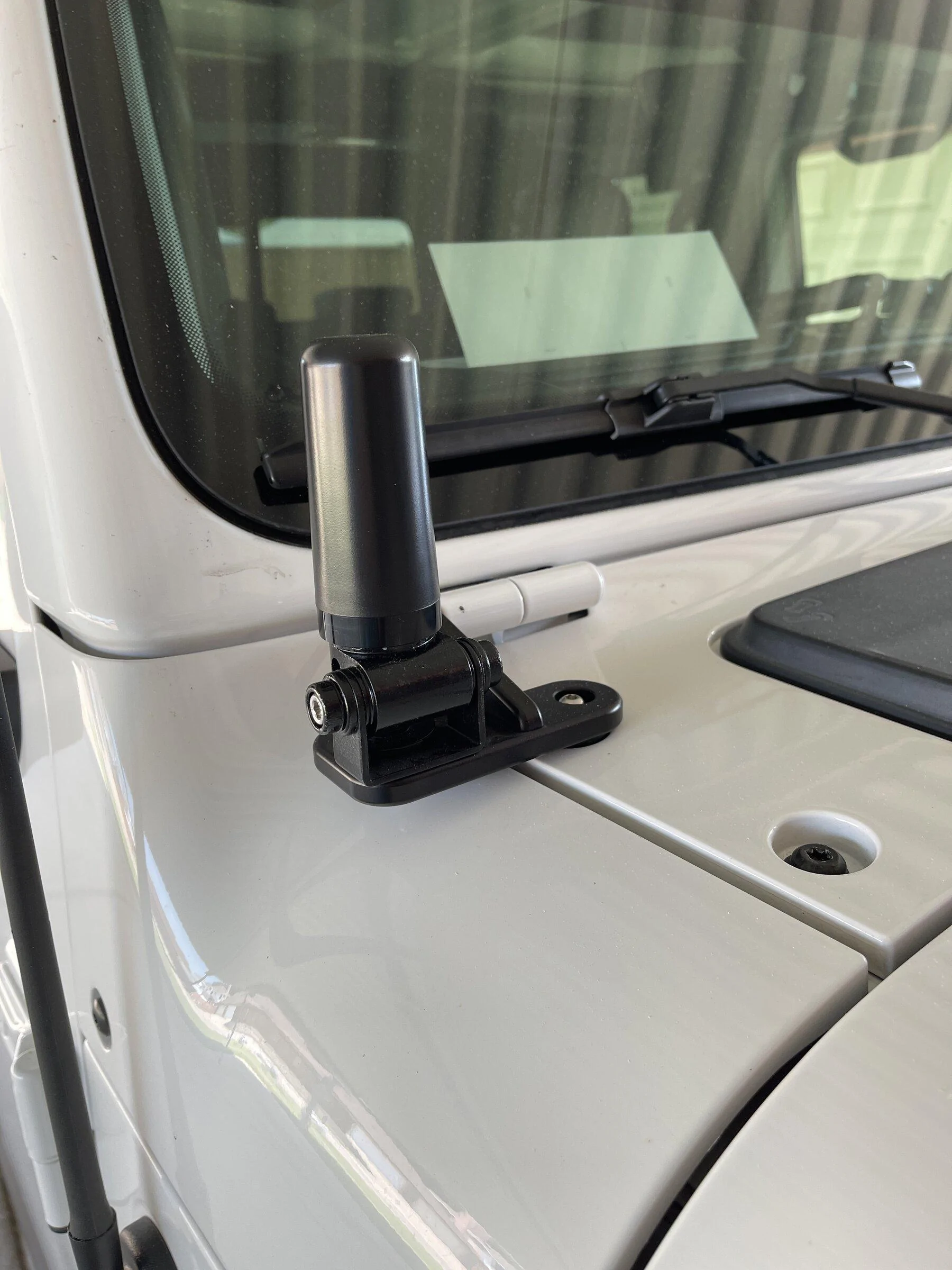 Jeep Gladiator Convince me to get a GMRS radio 40BB3016-2DA7-49B1-BB5C-A2129FE208E2