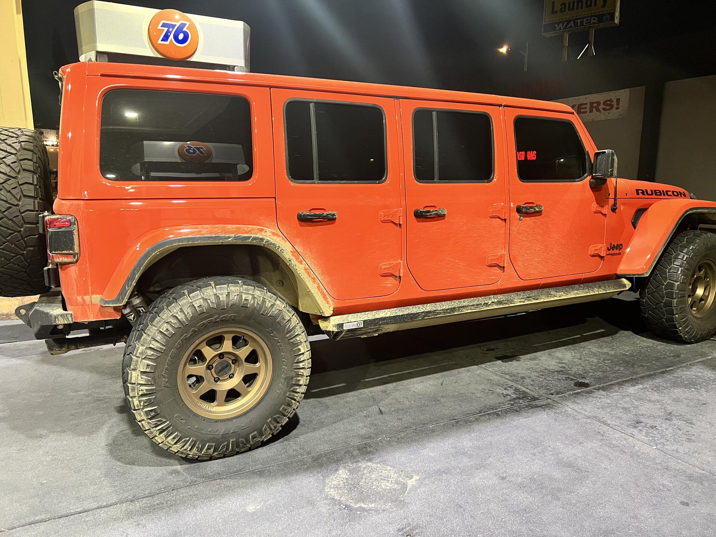 Jeep Gladiator Who owns this beauty? 1F80AB04-2141-482C-955C-77F47D833306