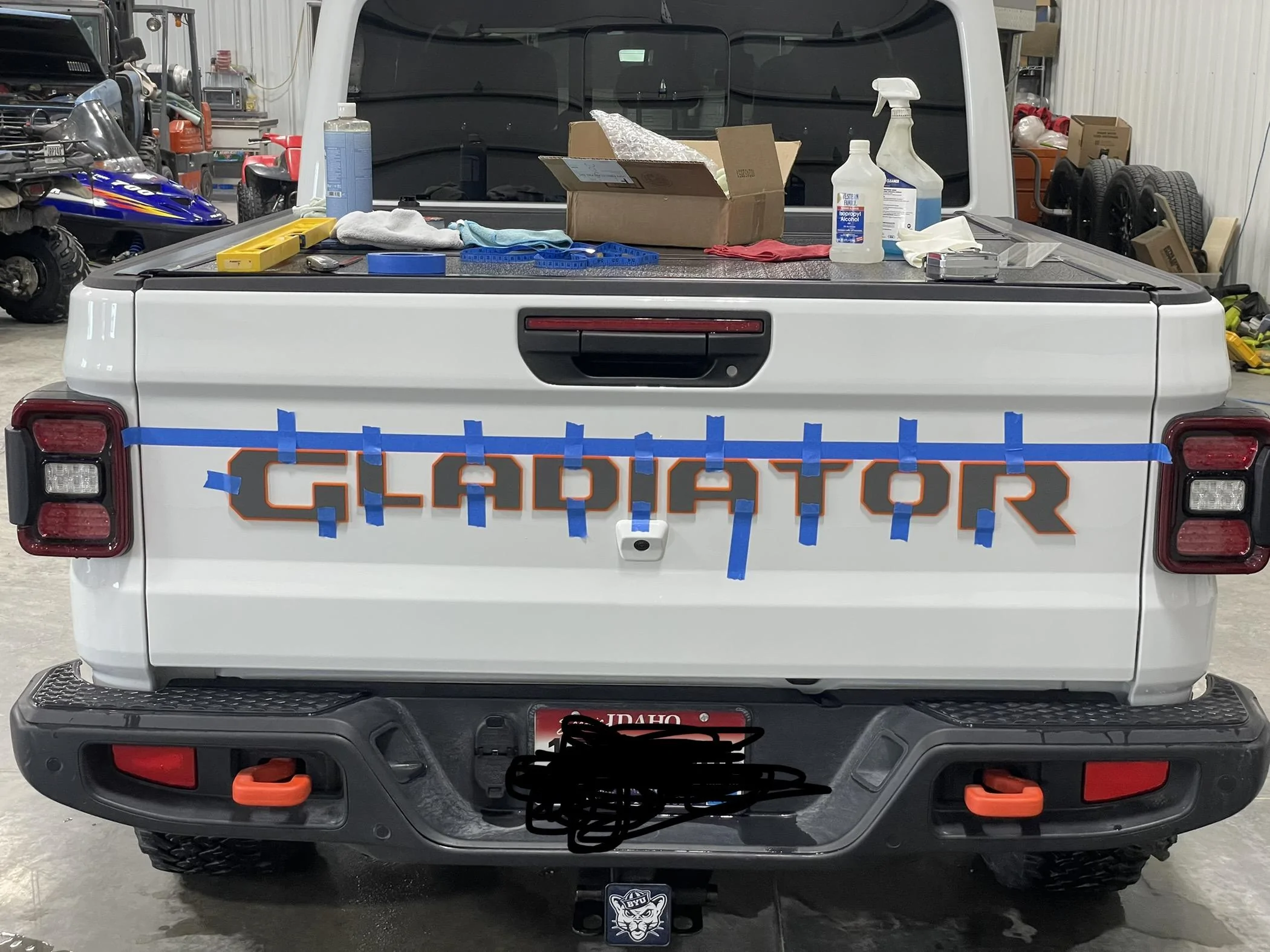 Jeep Gladiator Which tailgate badge kit do you like best 4A5C4A59-AA94-4E24-95C6-F8589F3A5427
