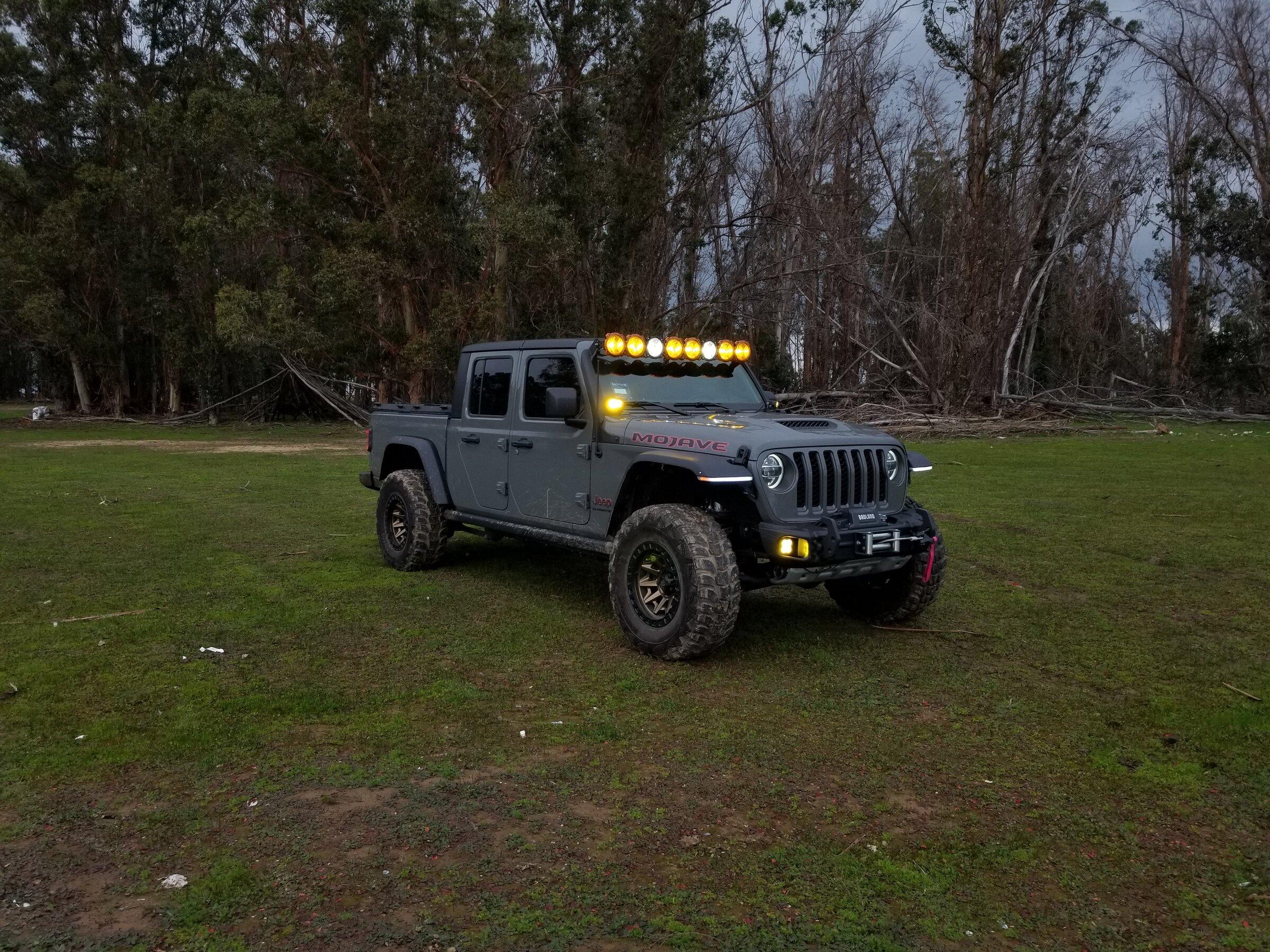Jeep Gladiator KC Hilites Gravity Pro Light Bar 20220103_161414