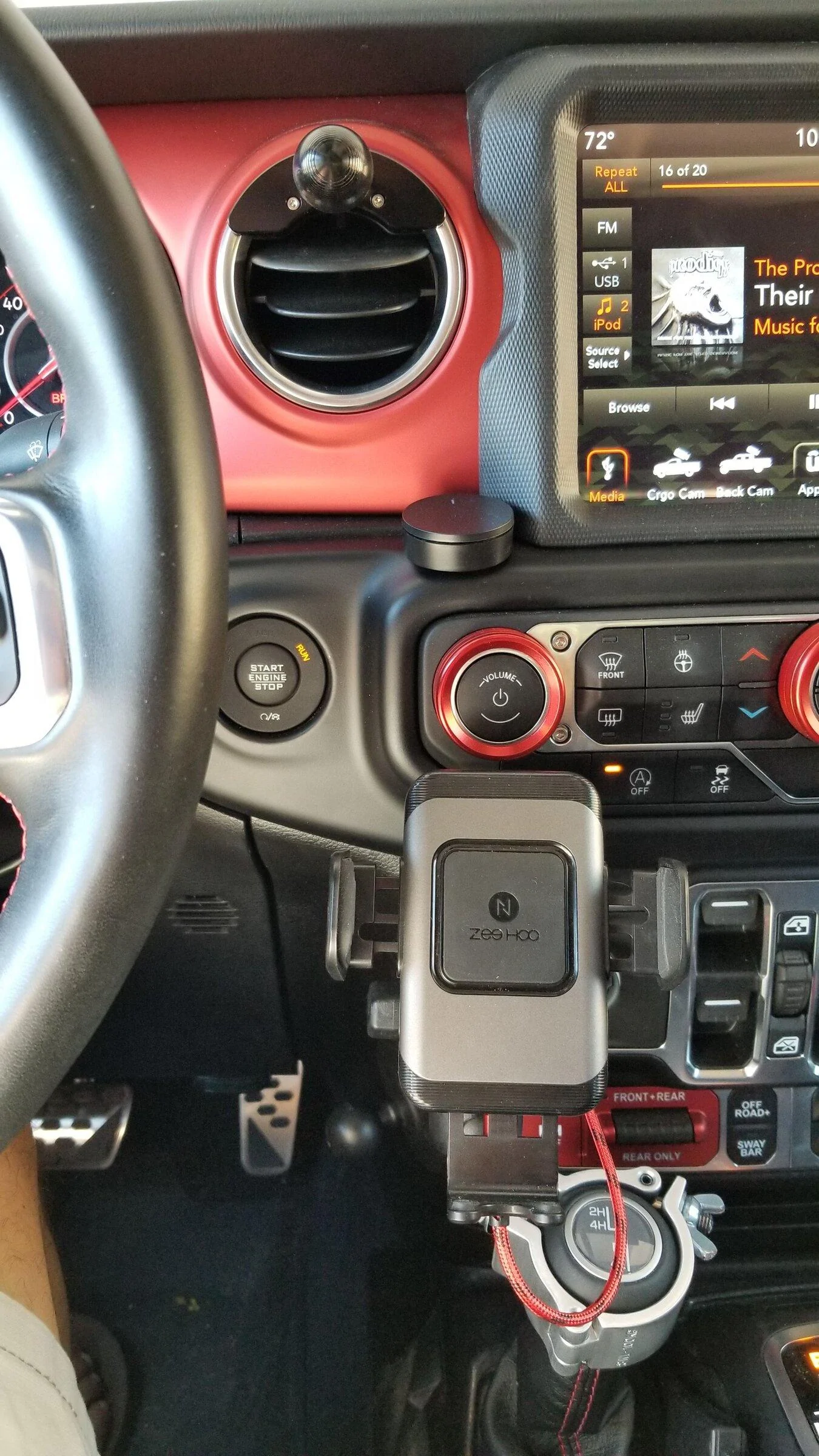 Jeep Gladiator Cell phone holder? 20210911_103456
