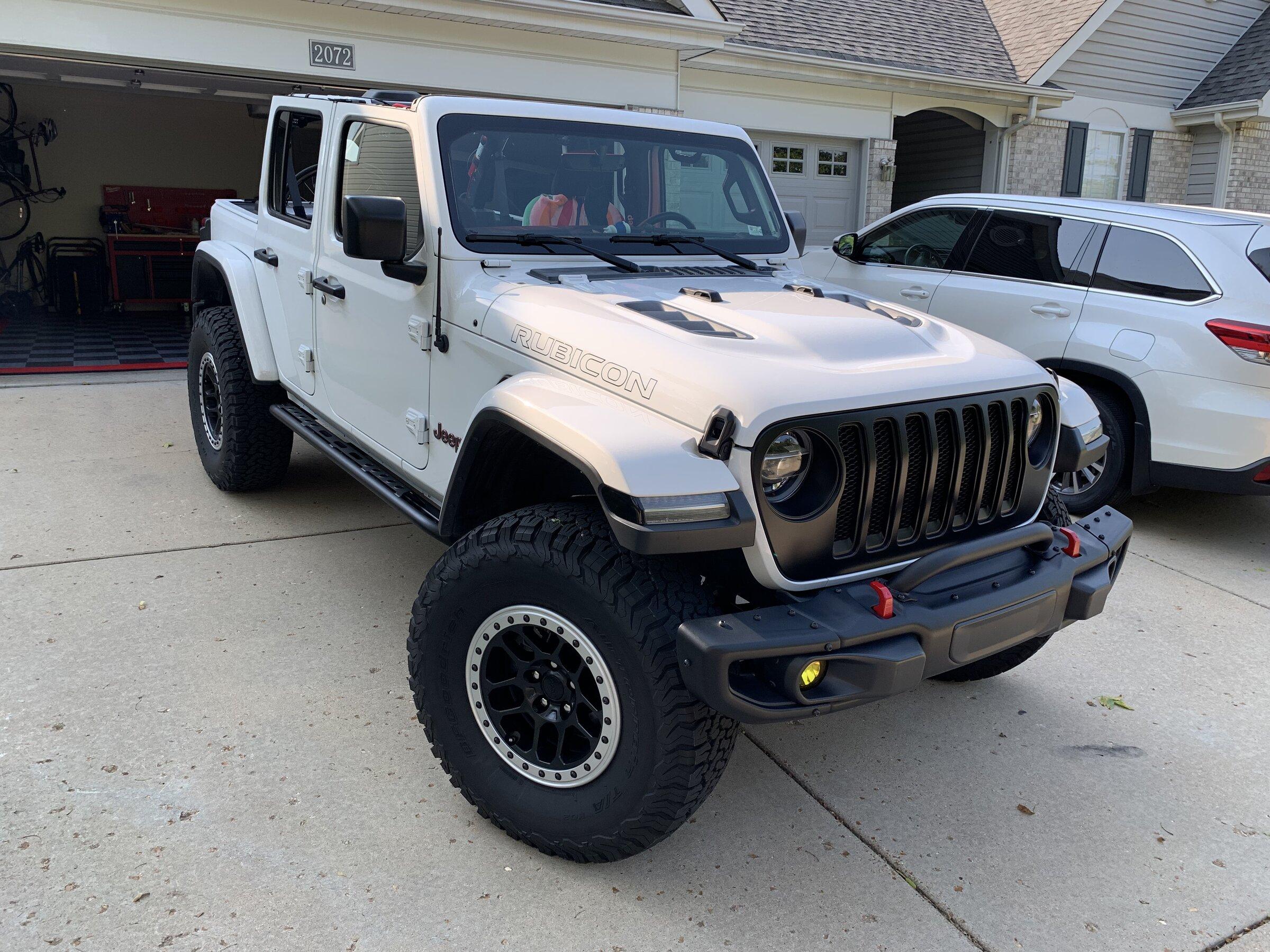 Jeep Gladiator Gladiators in STL? 2507C97A-6562-4ADF-9FDB-DCE7A24AC652
