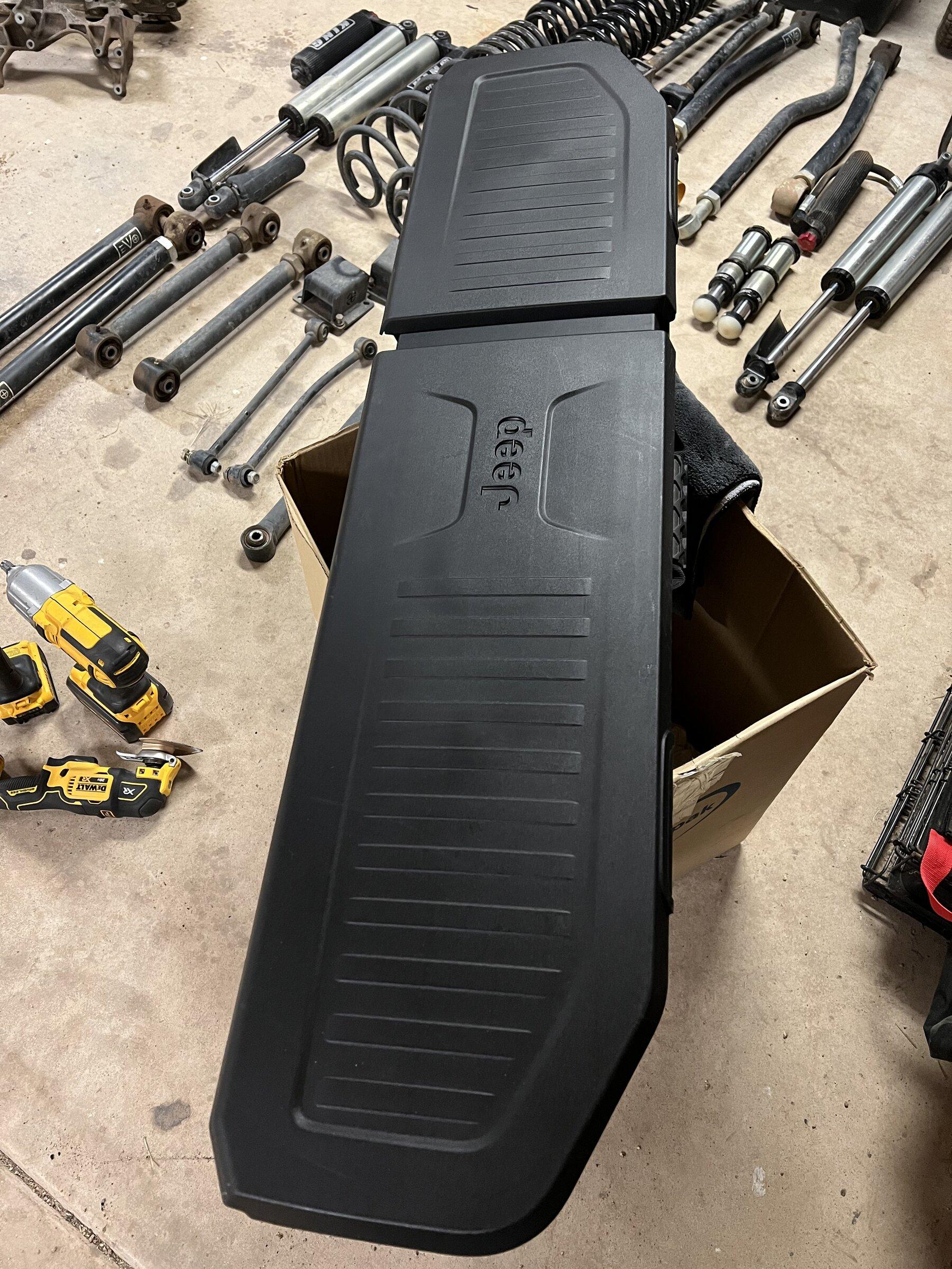 Jeep Gladiator Gladiator OEM rear underseat storage box 6019A7F4-5546-4D46-B9D4-041930009101