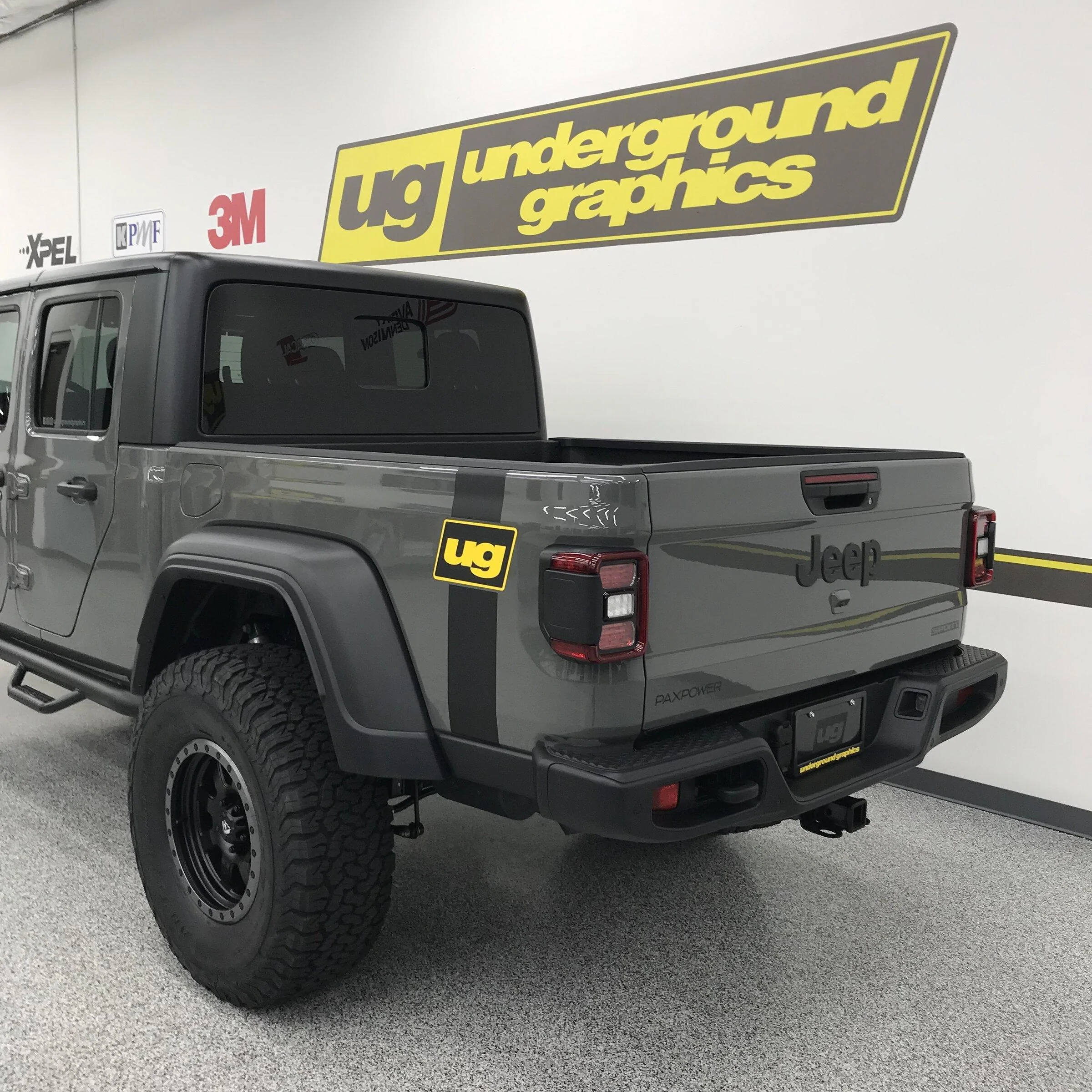 Jeep Gladiator Gladiator Bedside Bands:  photos and info bedside band UG 02