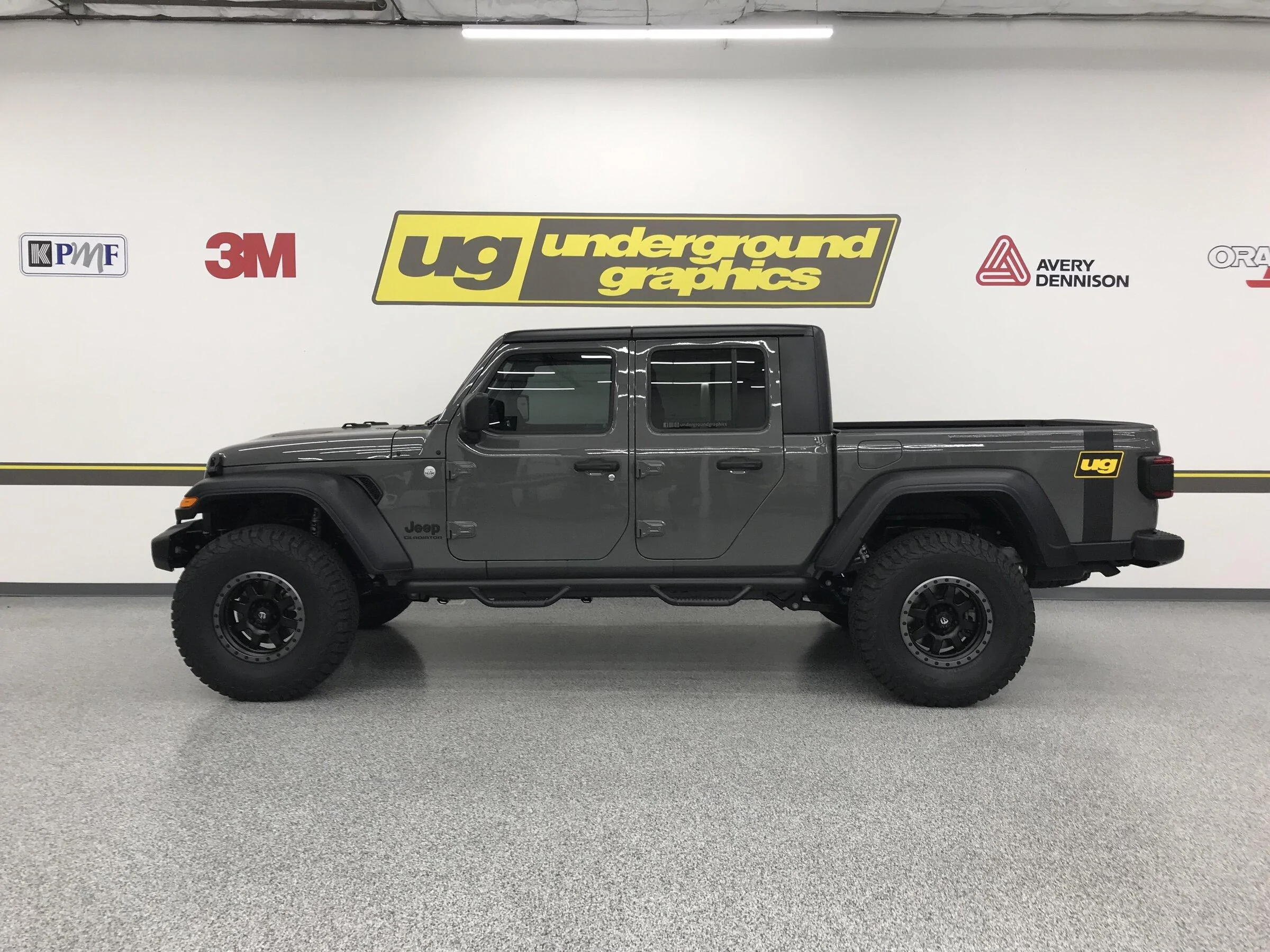 Jeep Gladiator Gladiator Bedside Bands:  photos and info bedside band UG 01