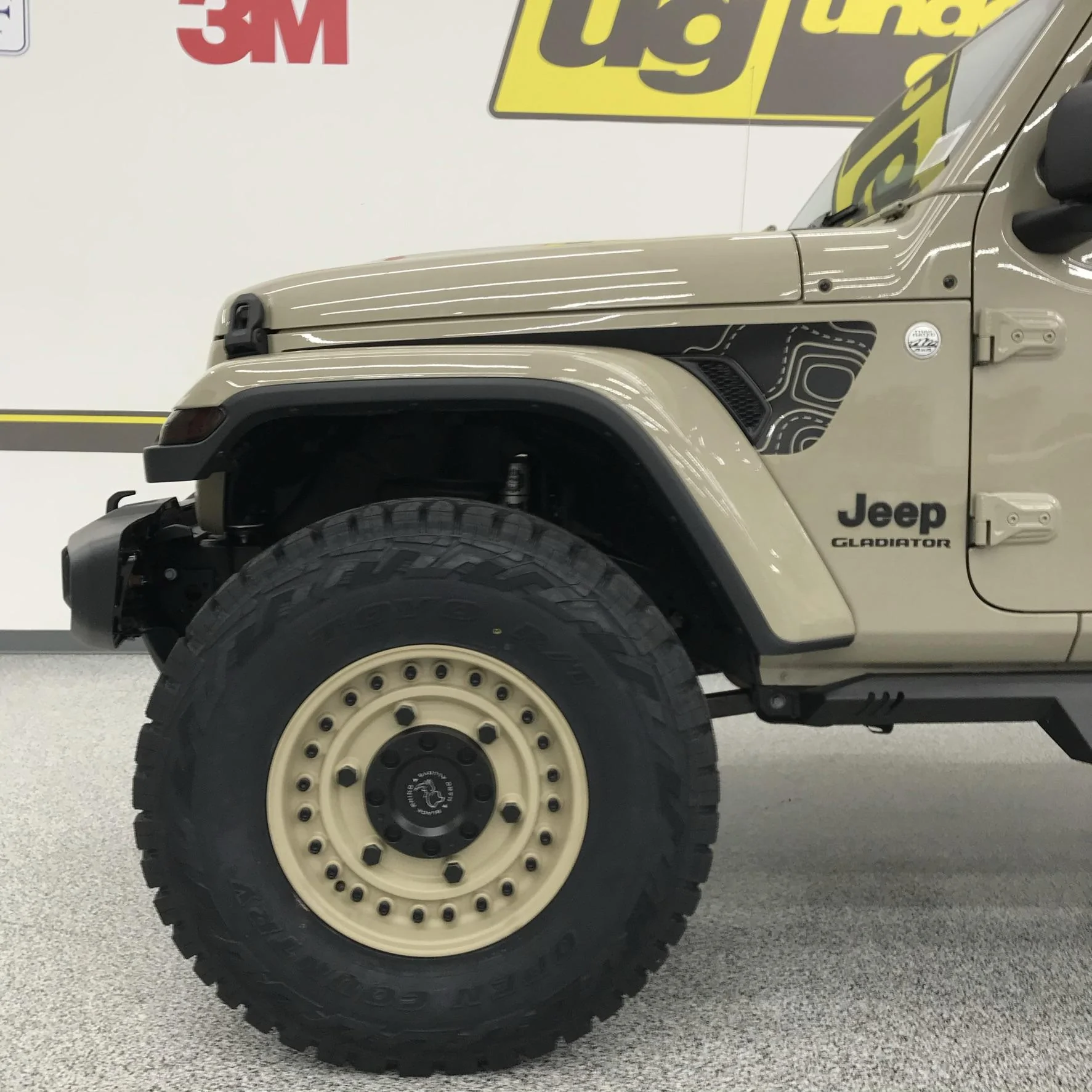 Jeep Gladiator The Wanderer Kit (topographical design):  photos and info Wanderer 02