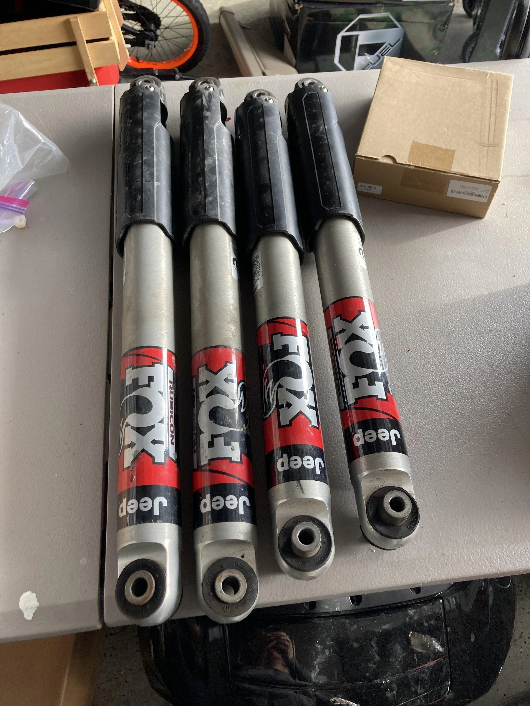 Jeep Gladiator Fox shocks 63974674-1D94-4825-9765-F3CCF21E5796