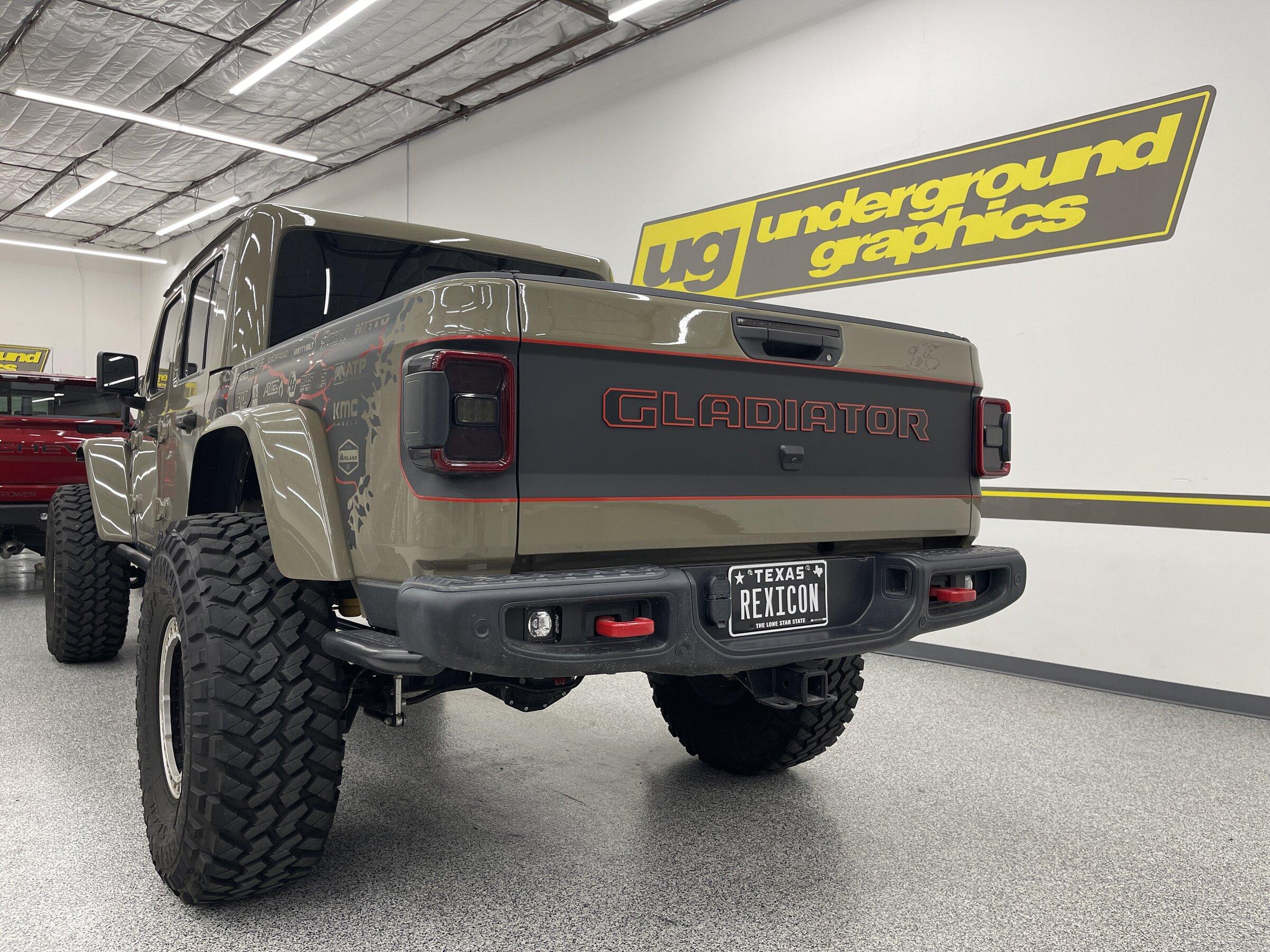 Jeep Gladiator Gladiator Badging Kit & decal customization:  photos and info Hauk vinyl 01.JPG