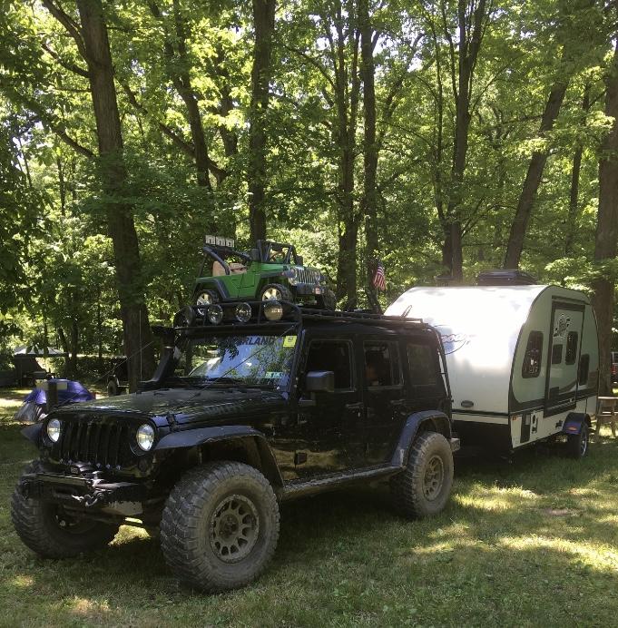 Jeep Gladiator Gladiators and Camper Pictures 5DFC2FE4-558D-41C9-A51F-4D108182473A