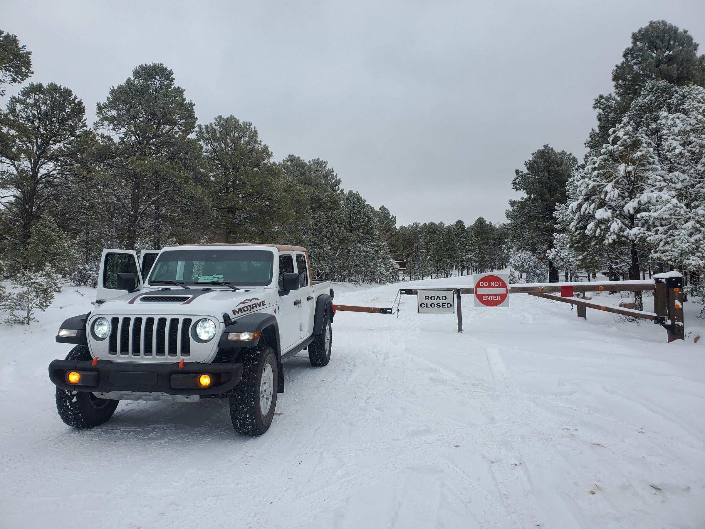 Jeep Gladiator Snow Pictures 20211230_110925
