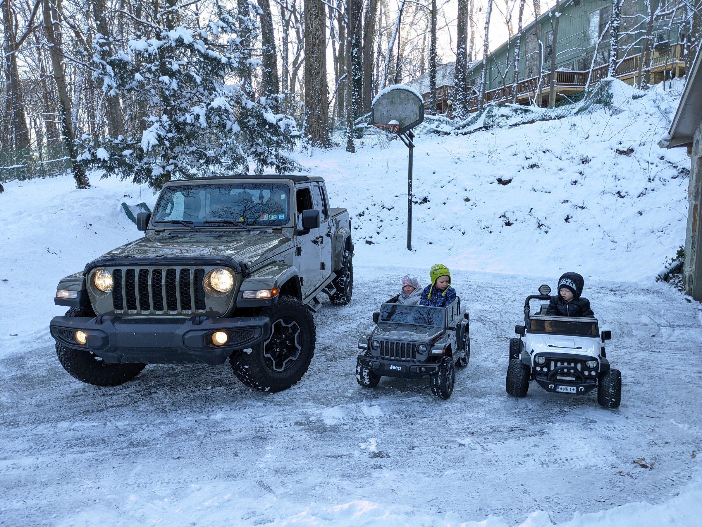 Jeep Gladiator Jeeps Parking Next To Jeeps PXL_20220107_135431190
