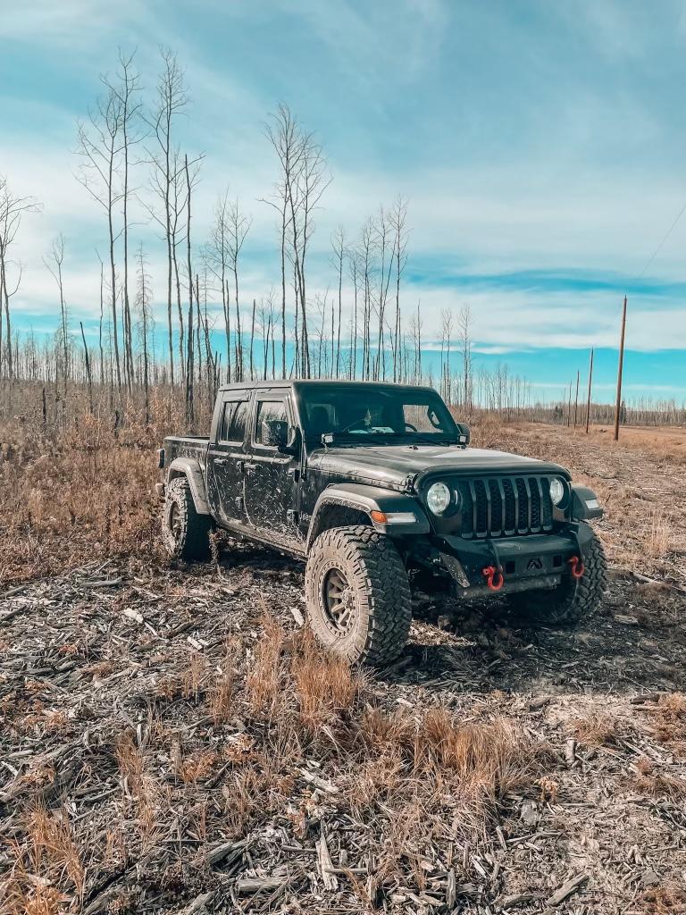 Jeep Gladiator My 2020 Gladiator Sport S CE5B8B22-33E1-4E18-92B3-399E202274EB