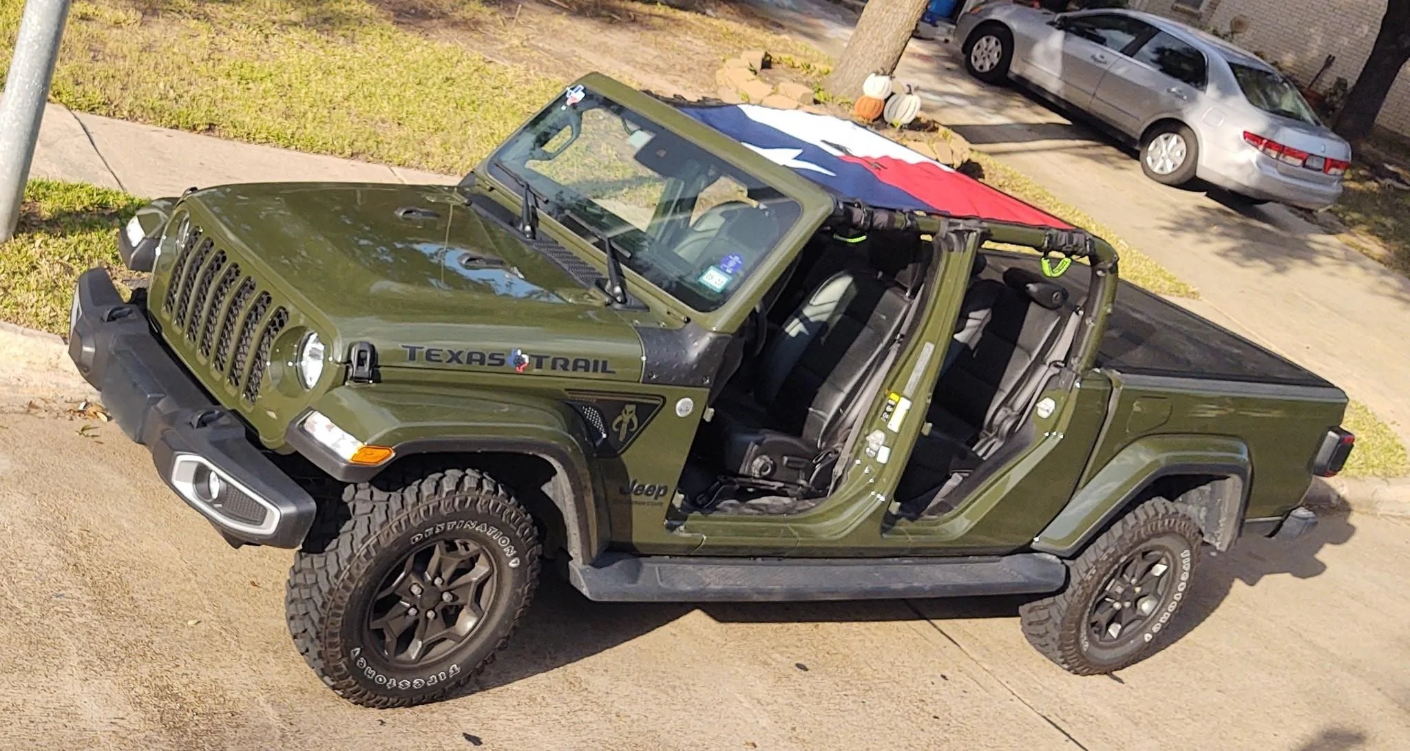 Jeep Gladiator SARGE GREEN Gladiator club Texas Flag 3