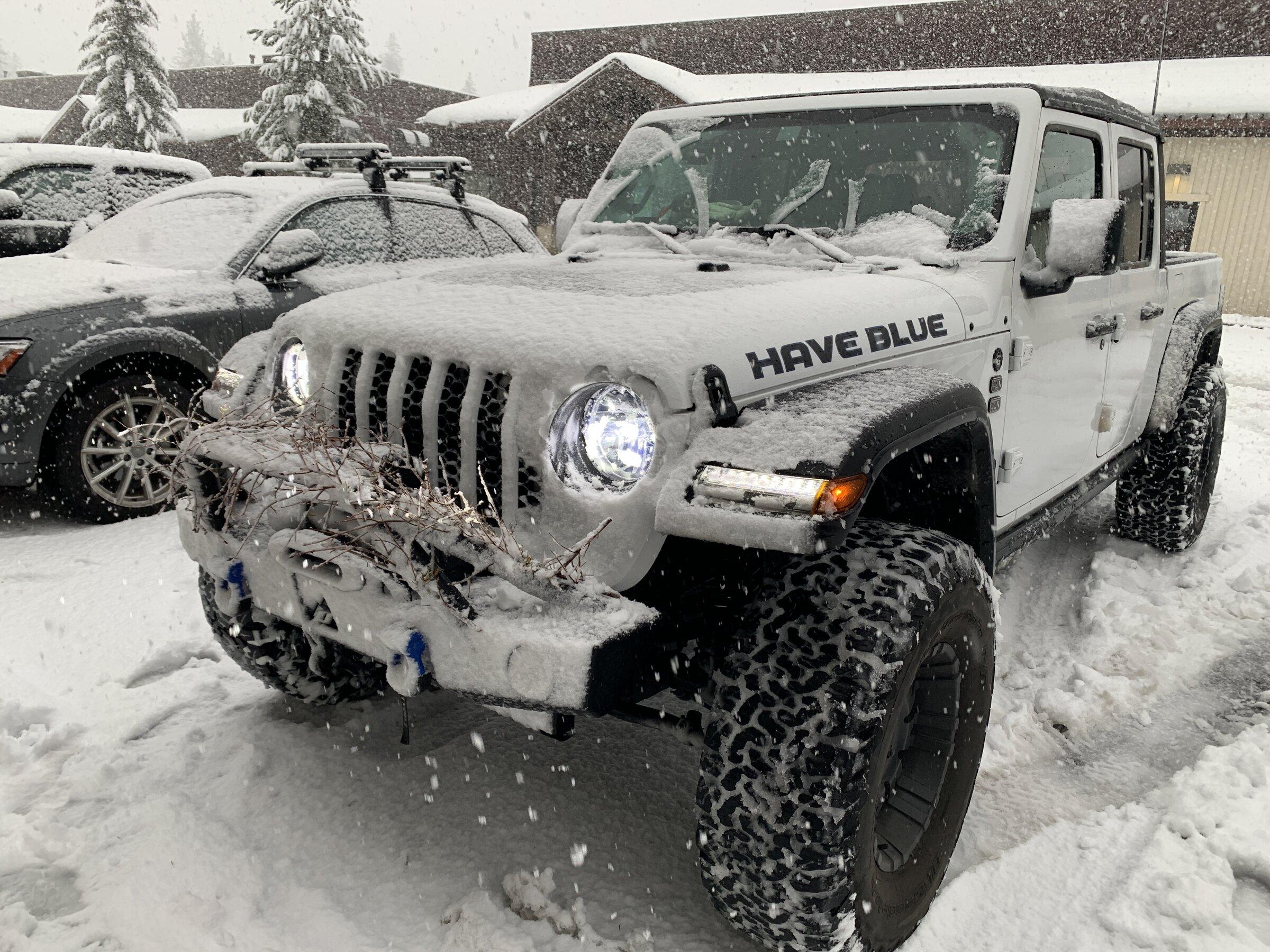 Jeep Gladiator Snow Pictures 0BA50D76-70A5-4F25-B2A3-59A054B0C15B