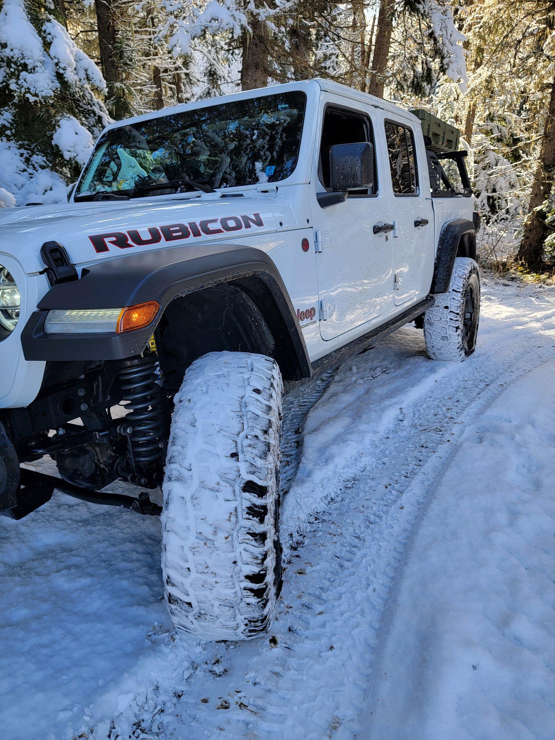Jeep Gladiator Baja Boss AT Tires 2021-12-05 11.18.24
