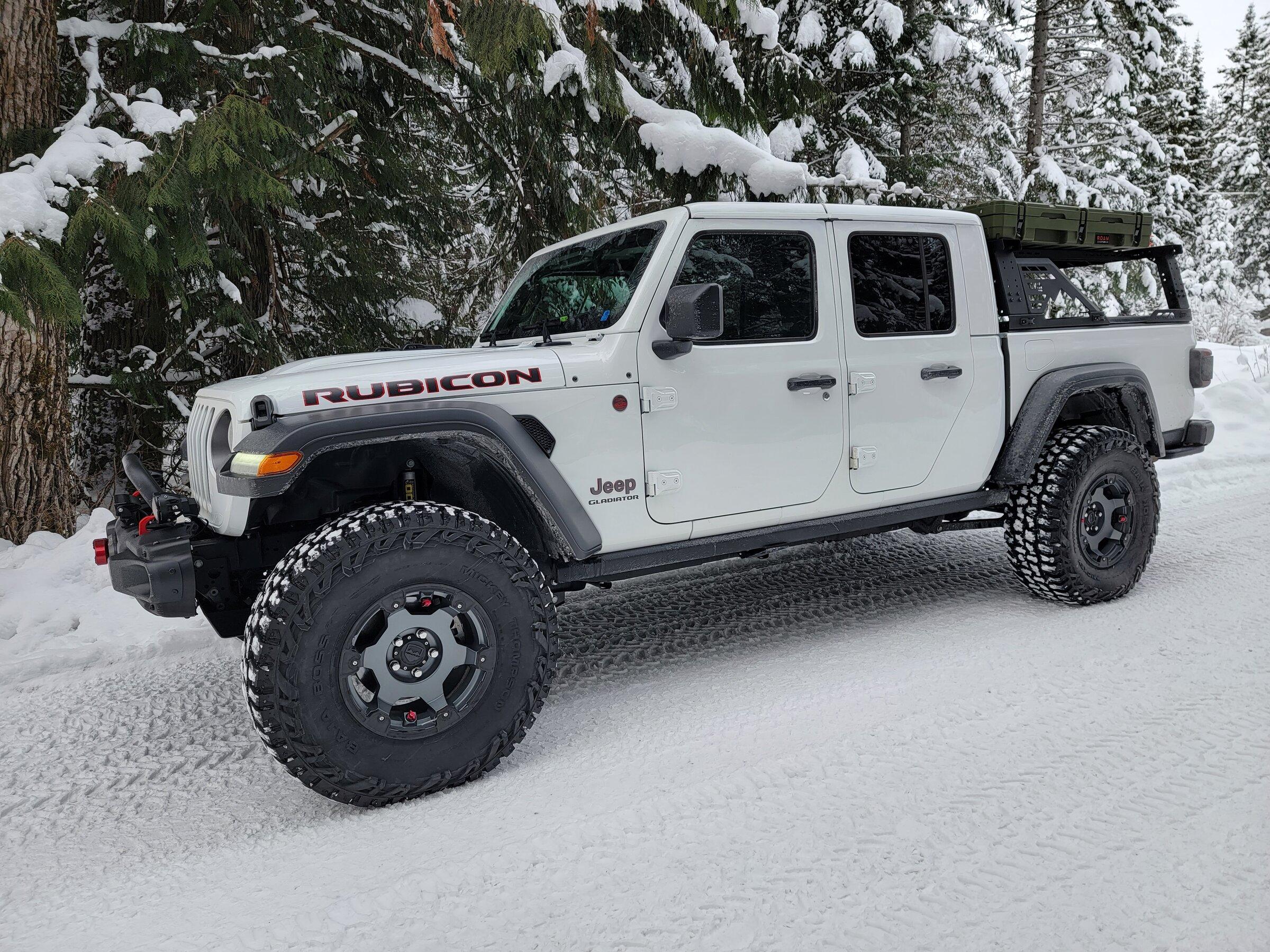 Jeep Gladiator Baja Boss AT Tires 2022-01-01 11.05.32