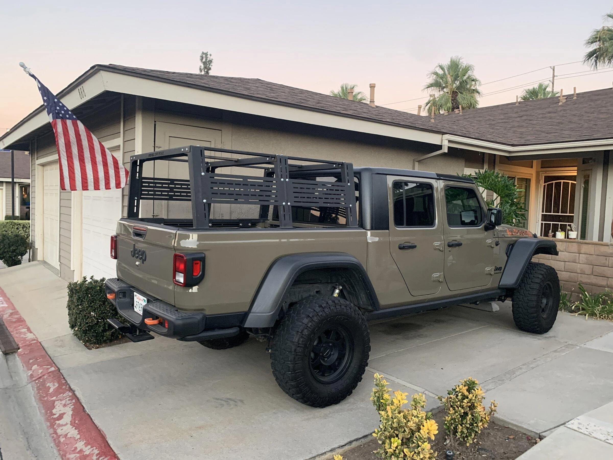Jeep Gladiator Rebel Offroad full rack 830E2513-ABC9-4C44-8D13-65529B1ECDA3