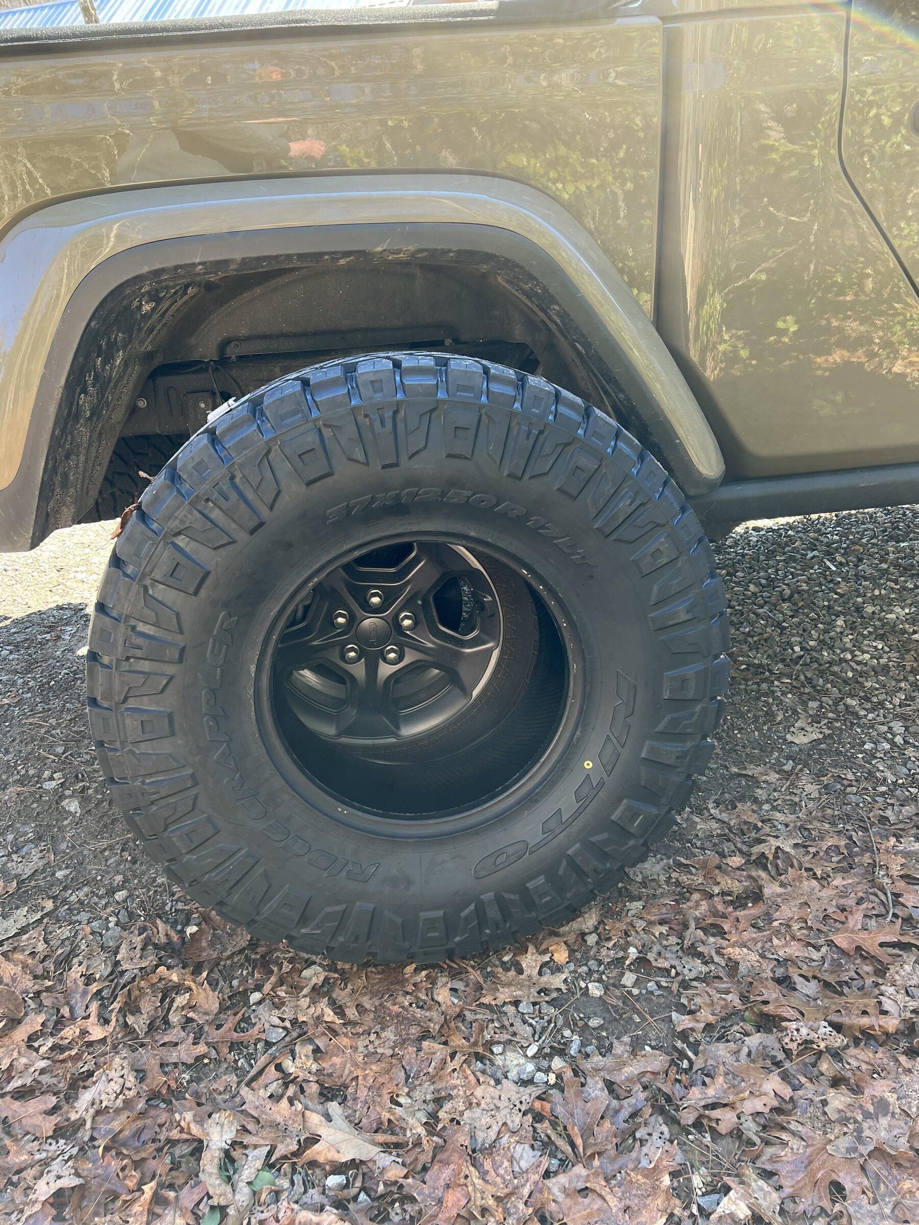 Jeep Gladiator TheTrailGeek - Gator Green Jeep Gladiator Rubicon Build EE831363-F0E1-43D9-B0D4-19BDFF92A98F