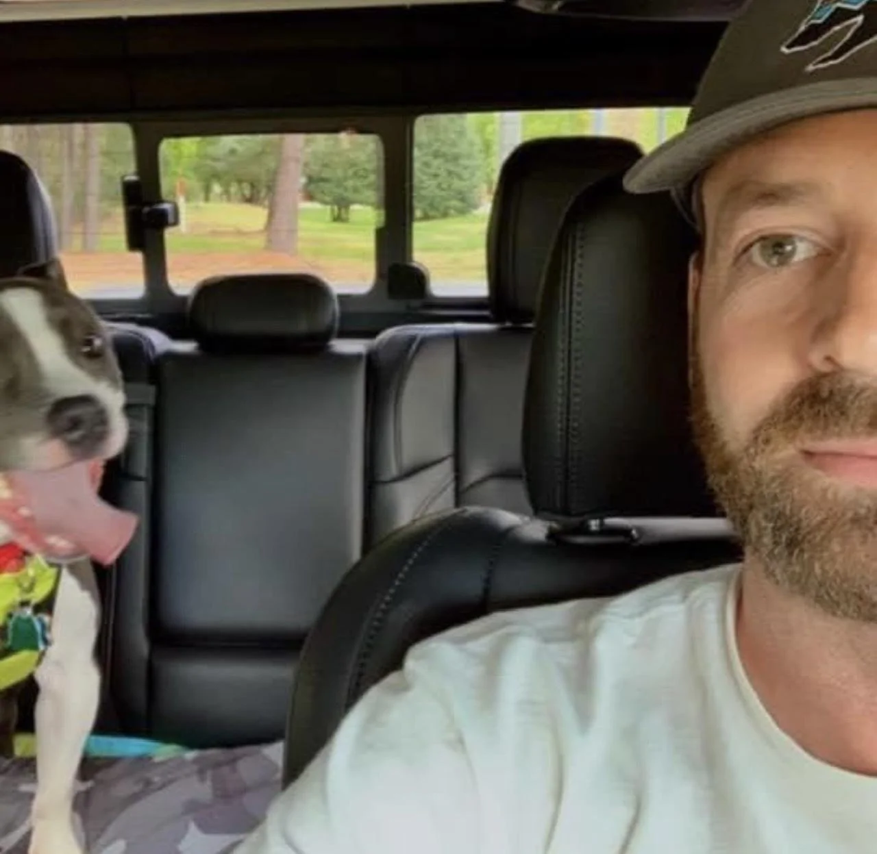 Jeep Gladiator Show me your furry Co-Pilots. B0B5FFA2-63E7-4729-AD8A-CF638759E65A