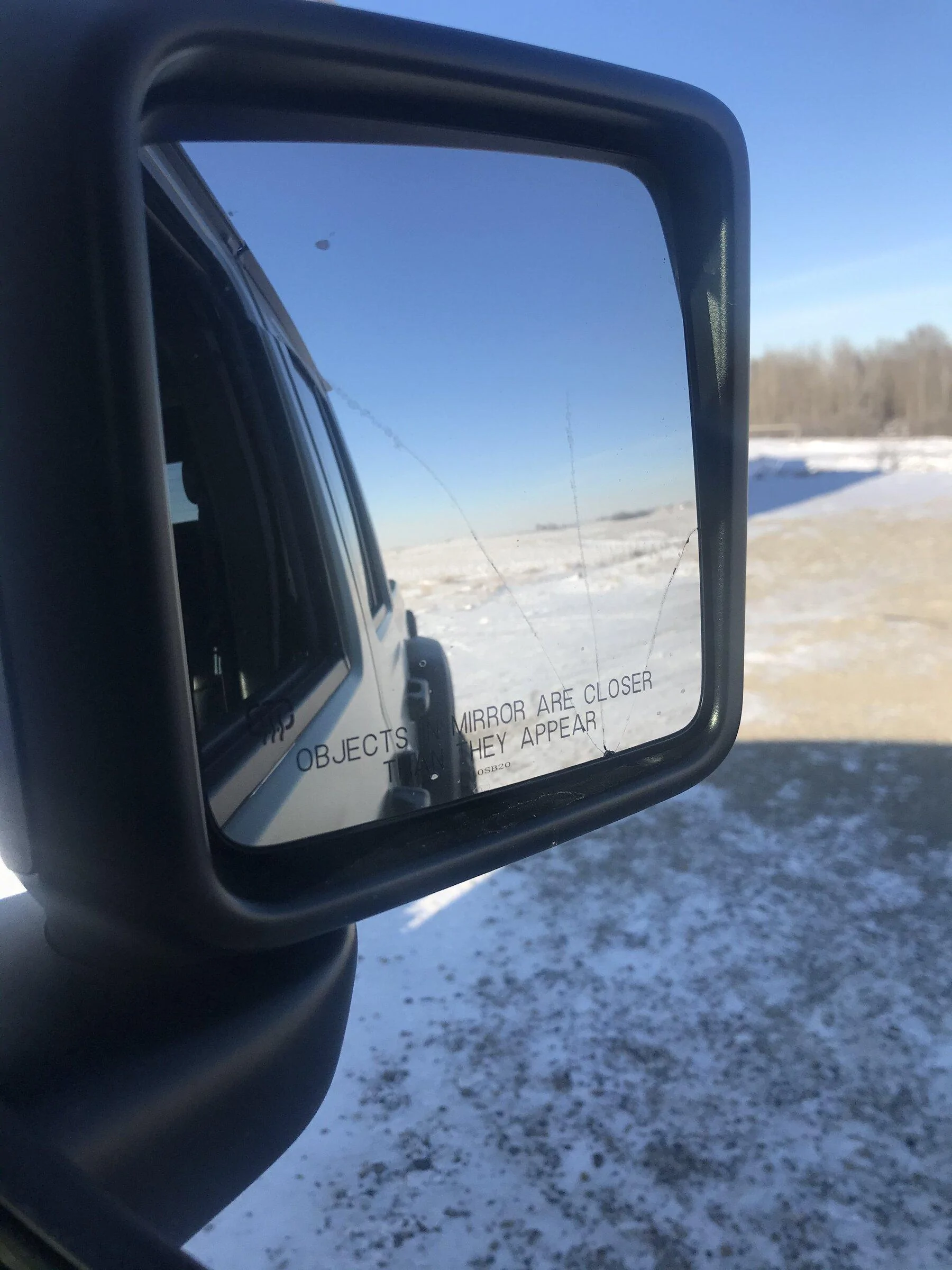 Jeep Gladiator Dayum...Cracked Windshield At Only 550 Miles 2698BFAE-1DF0-45CA-9E36-4537B4D67182
