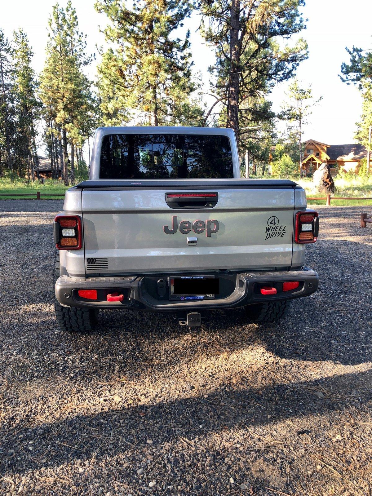 Jeep Gladiator BILLET SILVER Gladiator JT Club DCA42F27-B3DC-45A8-979E-3FC54F4D1312