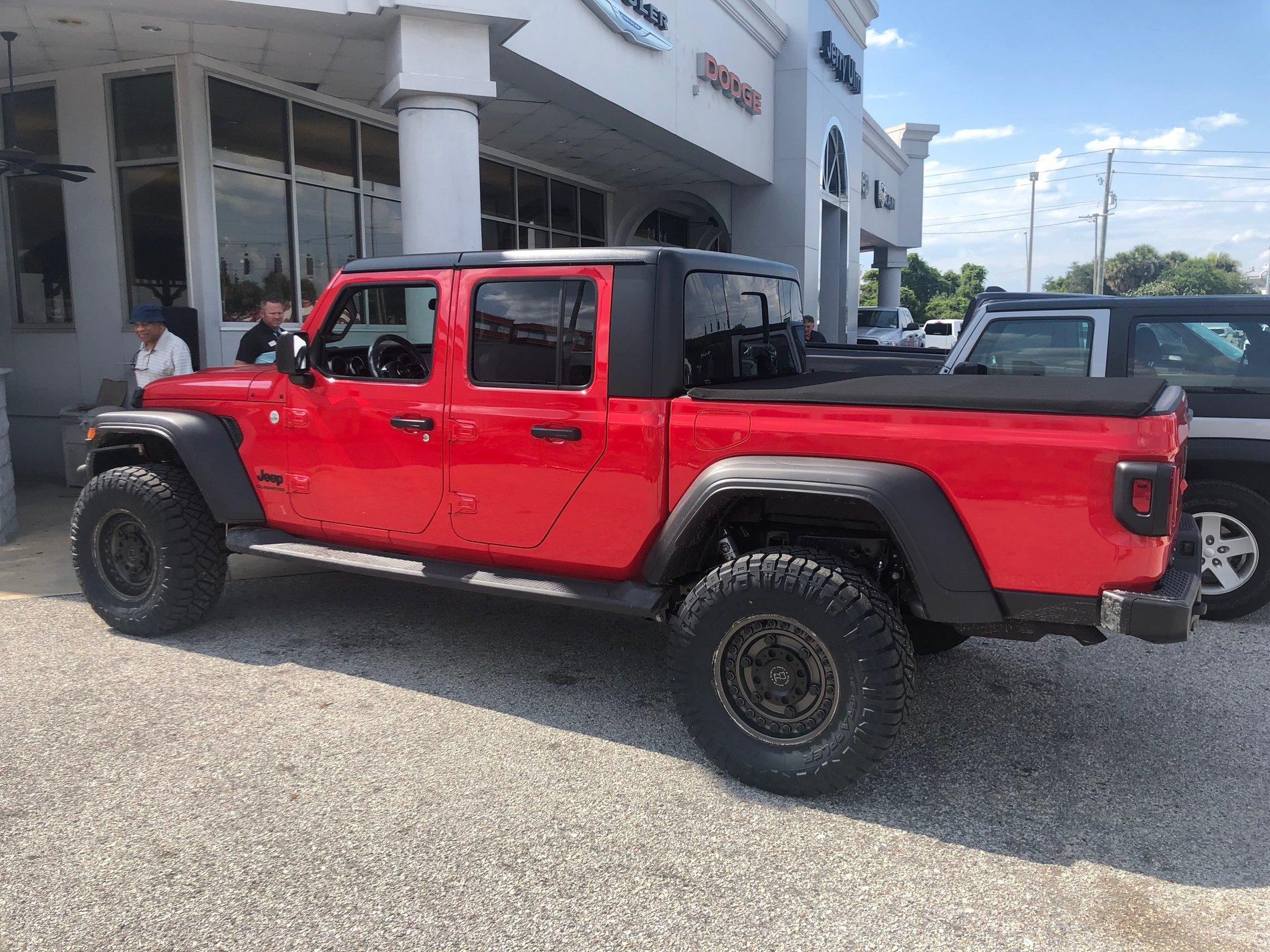 Jeep Gladiator FIRECRACKER RED Gladiator JT Club IMG_0887