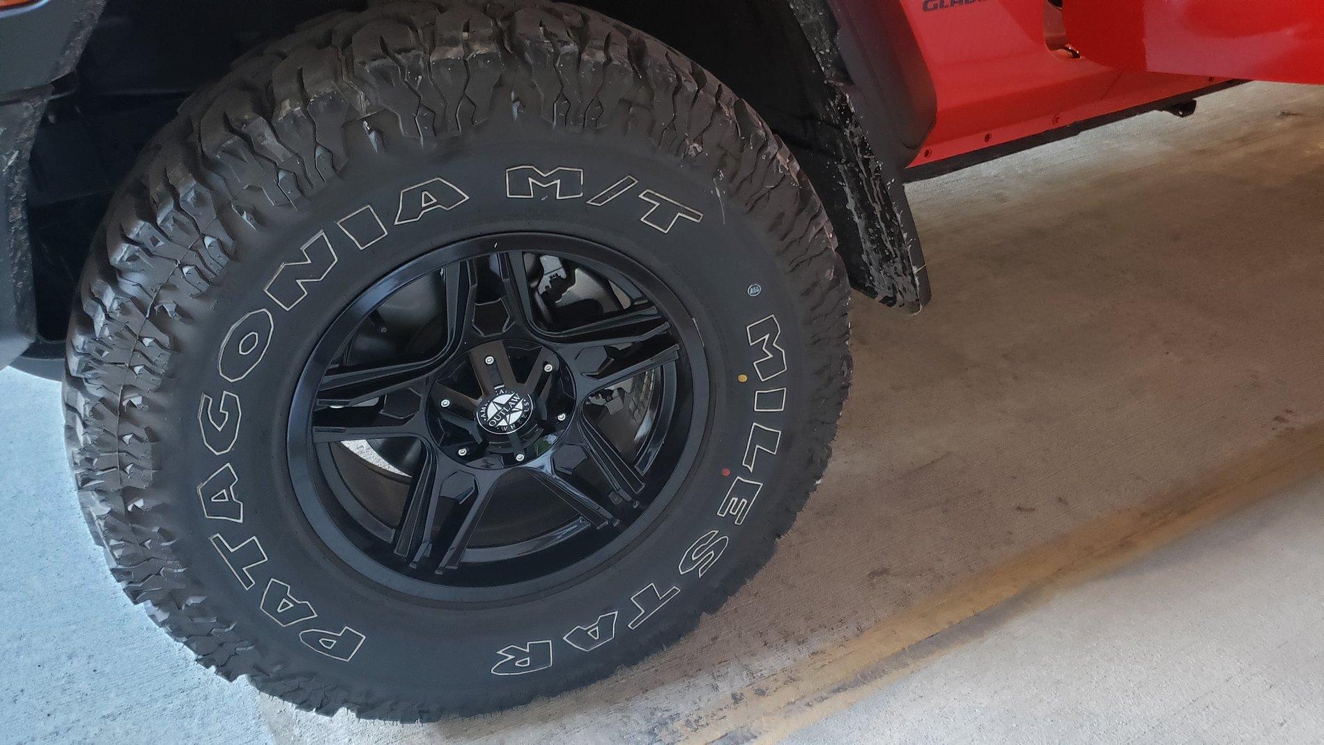 Jeep Gladiator WTT aftermarket wheels w/ 35s for factory Rubicons 20190702_064539