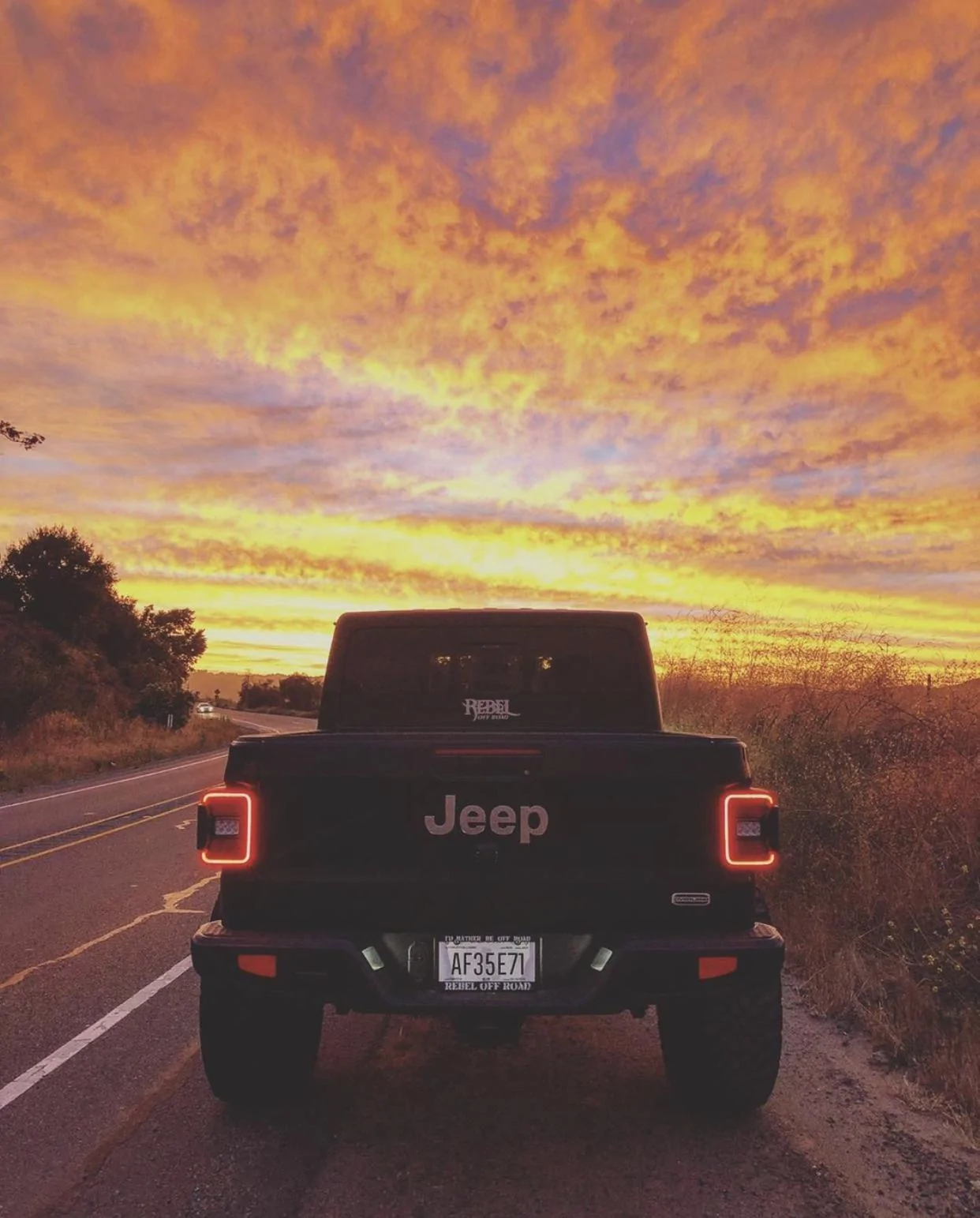 Jeep Gladiator BLACK Gladiator JT Club 0D2E0078-19CF-414C-9159-C3889D7A144D