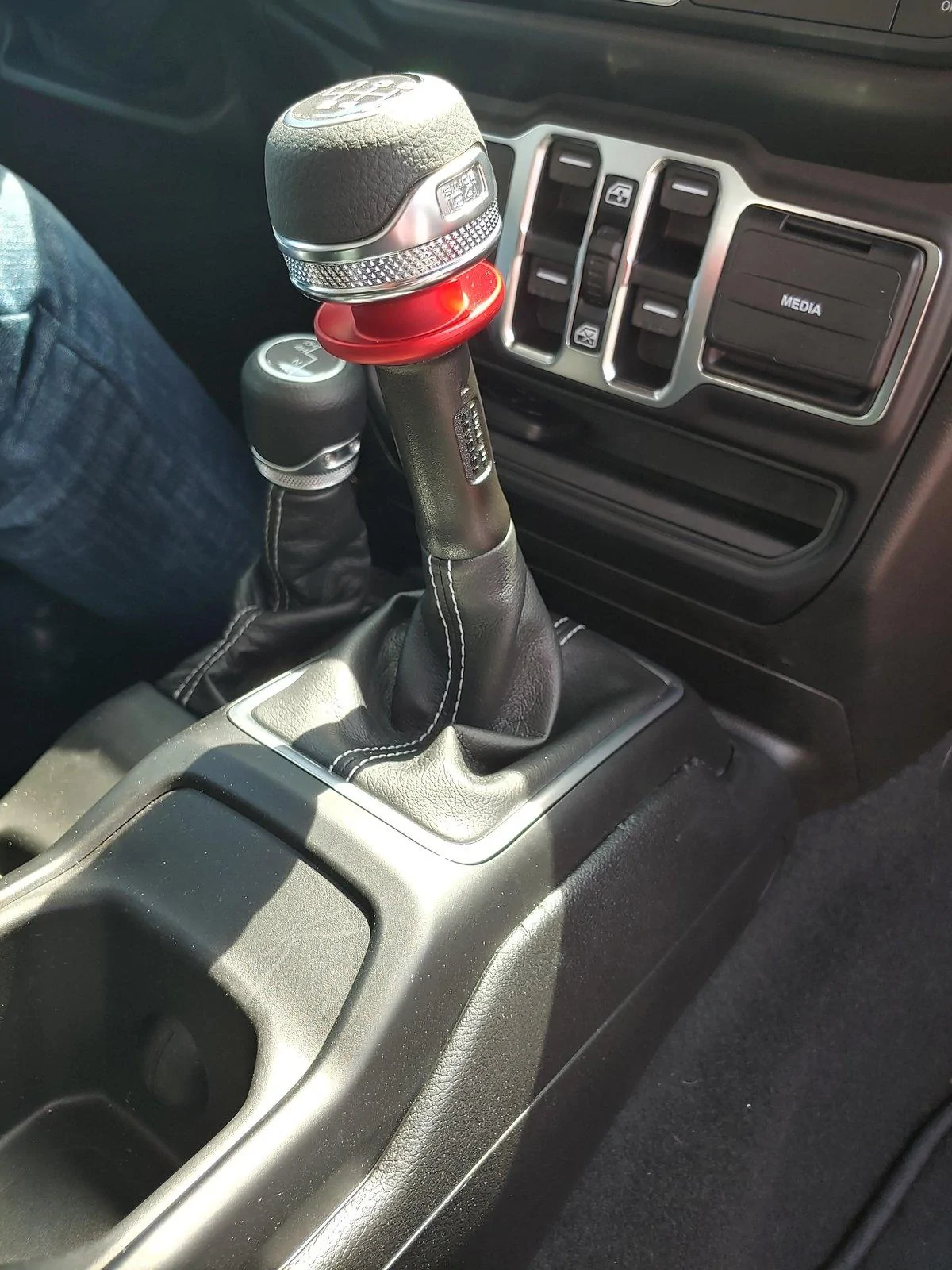 Jeep Gladiator Manual Transmission Club 0703191238_HDR